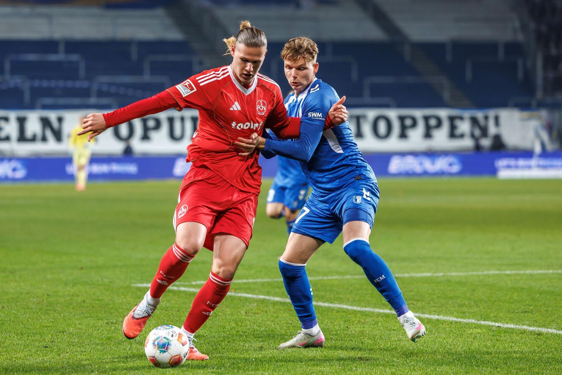 29.11.2025, Sachsen-Anhalt, Magdeburg: Fußball: 2.