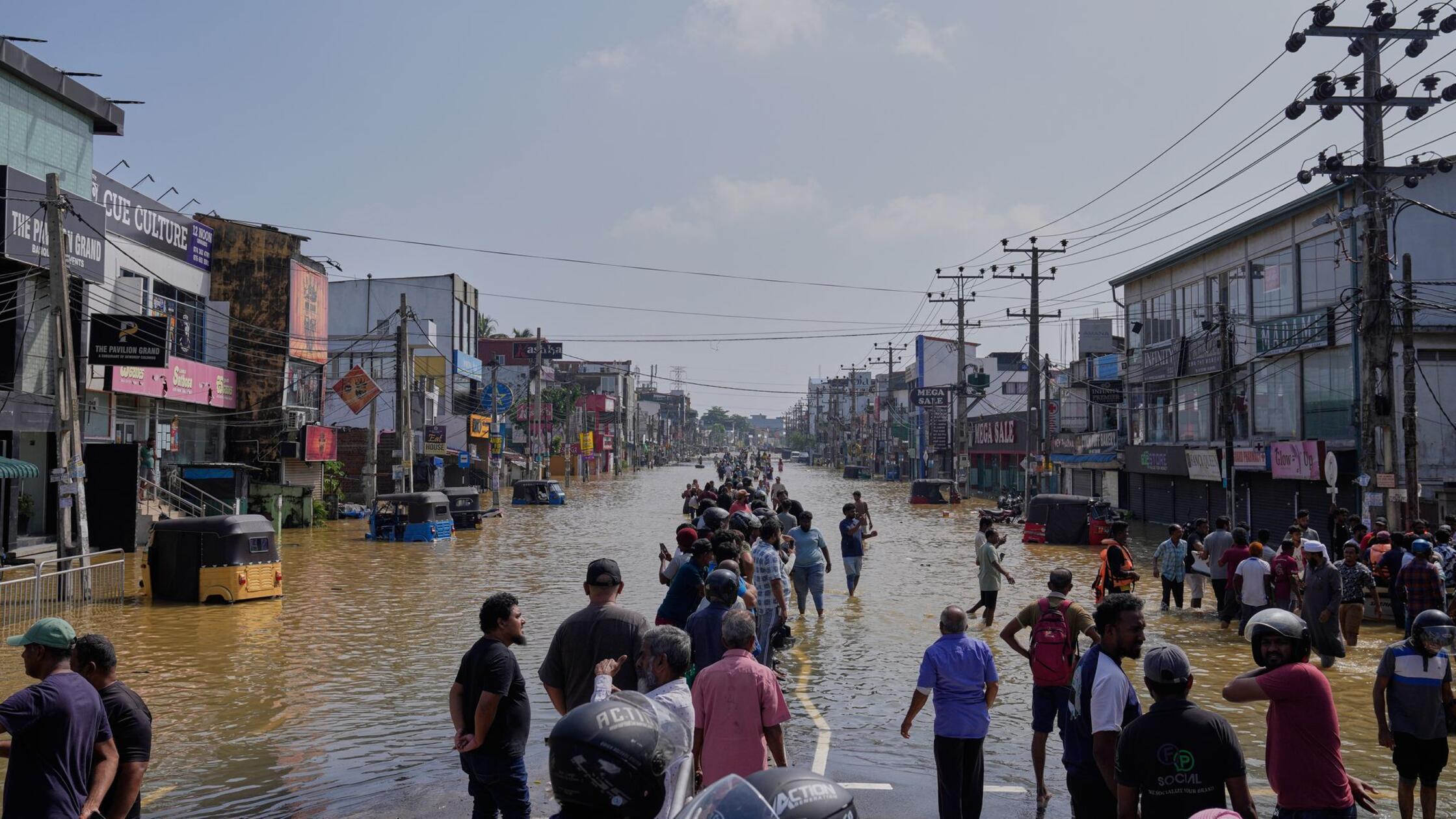 Zyklon auf Sri Lanka kostet mindestens 190 Menschenleben