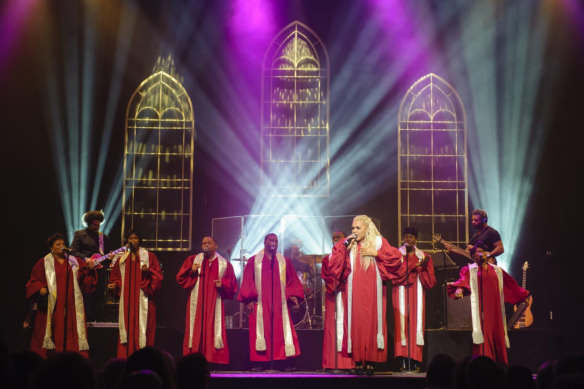 Die Meistersingerhalle präsentiert am Freitag, 19. Dezember, den Auftritt der Harlem Gospel Singers. Die im New Yorker Stadtteil Harlem gegründete Formation wird in ihren wallenden Gewändern stimmungsvolle Songs zum Besten geben. Los geht die Show um 19.30 Uhr.