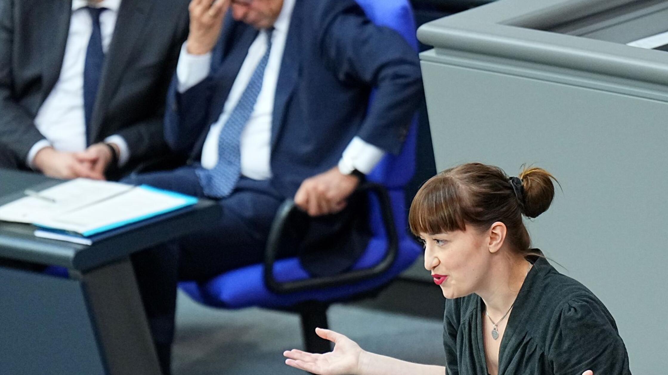 Für die Union eine brisante Hilfe: Linke hilft der Koalition aus der Renten-Patsche