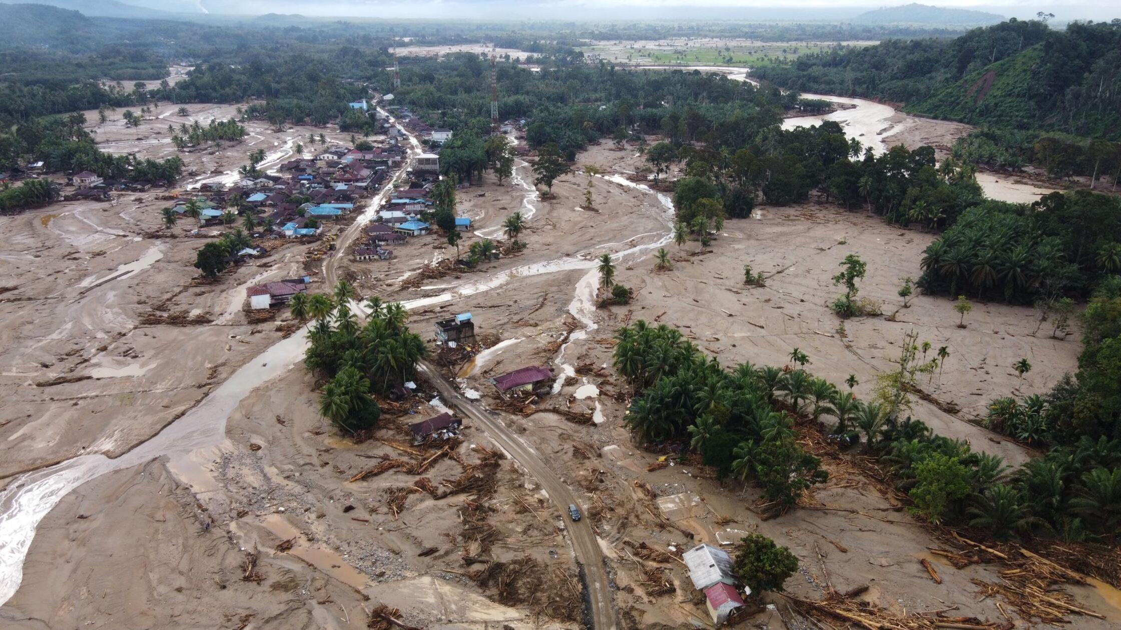 Flutkatastrophe auf Sumatra: Zahl der Toten steigt auf 750