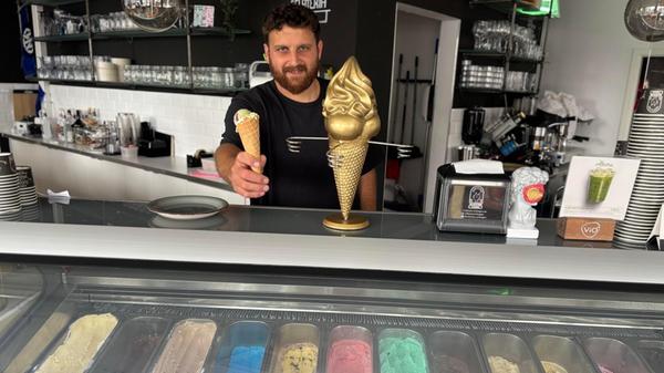 Auch die Eisdiele "Il Colosseo" in Alt-Erlangen musste im Sommer schließen. „Nach 12 wunderbaren Jahren, in denen wir euch mit unseren Eisspezialitäten verwöhnen und viele gemeinsame Erinnerungen schaffen durften, müssen wir euch leider mitteilen, dass wir unser Eiscafé II Colosseo schließen werden“, hieß es in einem Instagram-Beitrag. Grund für die Schließung in der Möhrendorfer Straße 42 im August war der auslaufende Pachtvertrag, welcher vom Vermieter nicht verlängert wurde.
