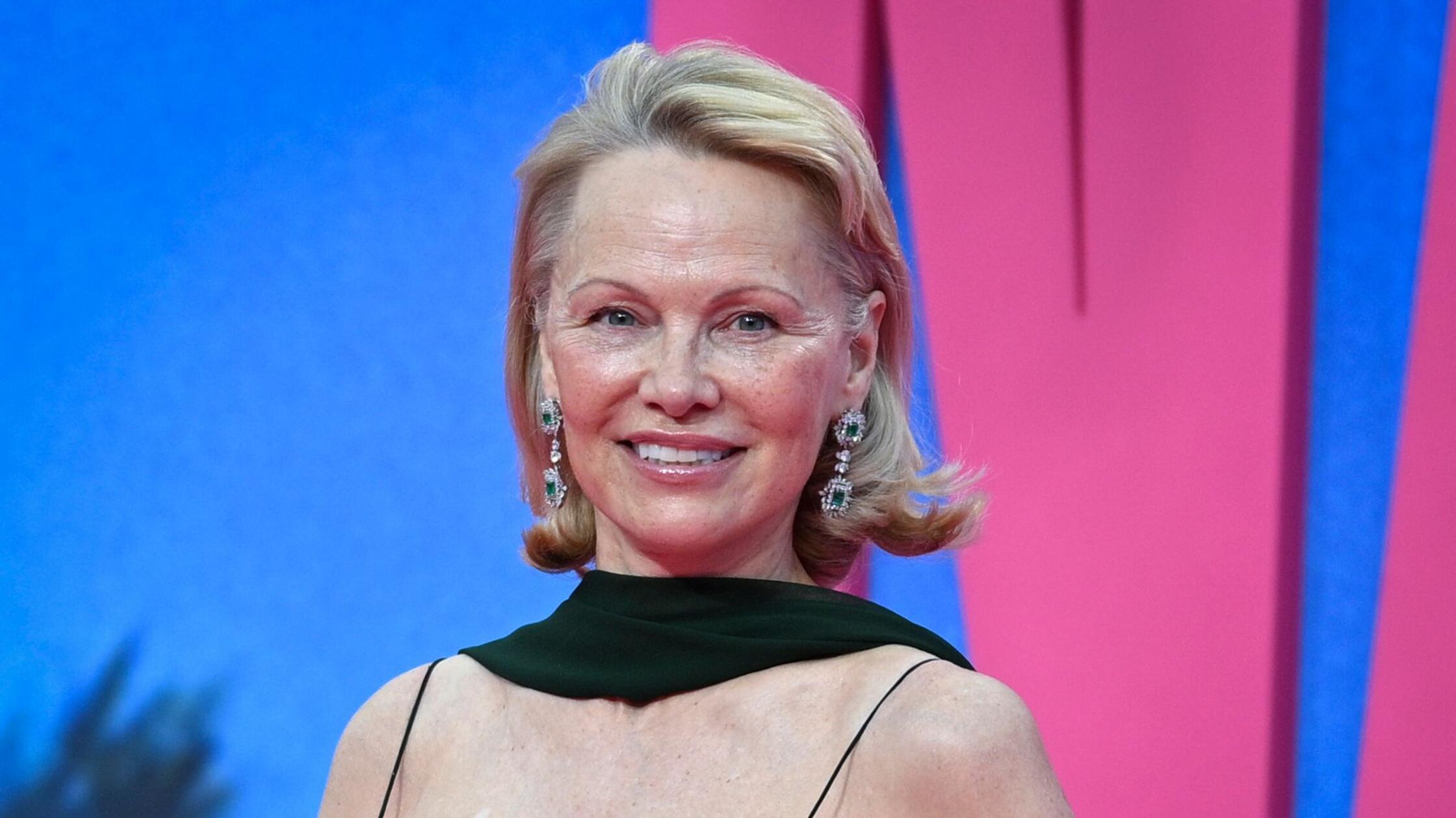 Pamela Anderson se želi preimenovati v Hyytiäinen