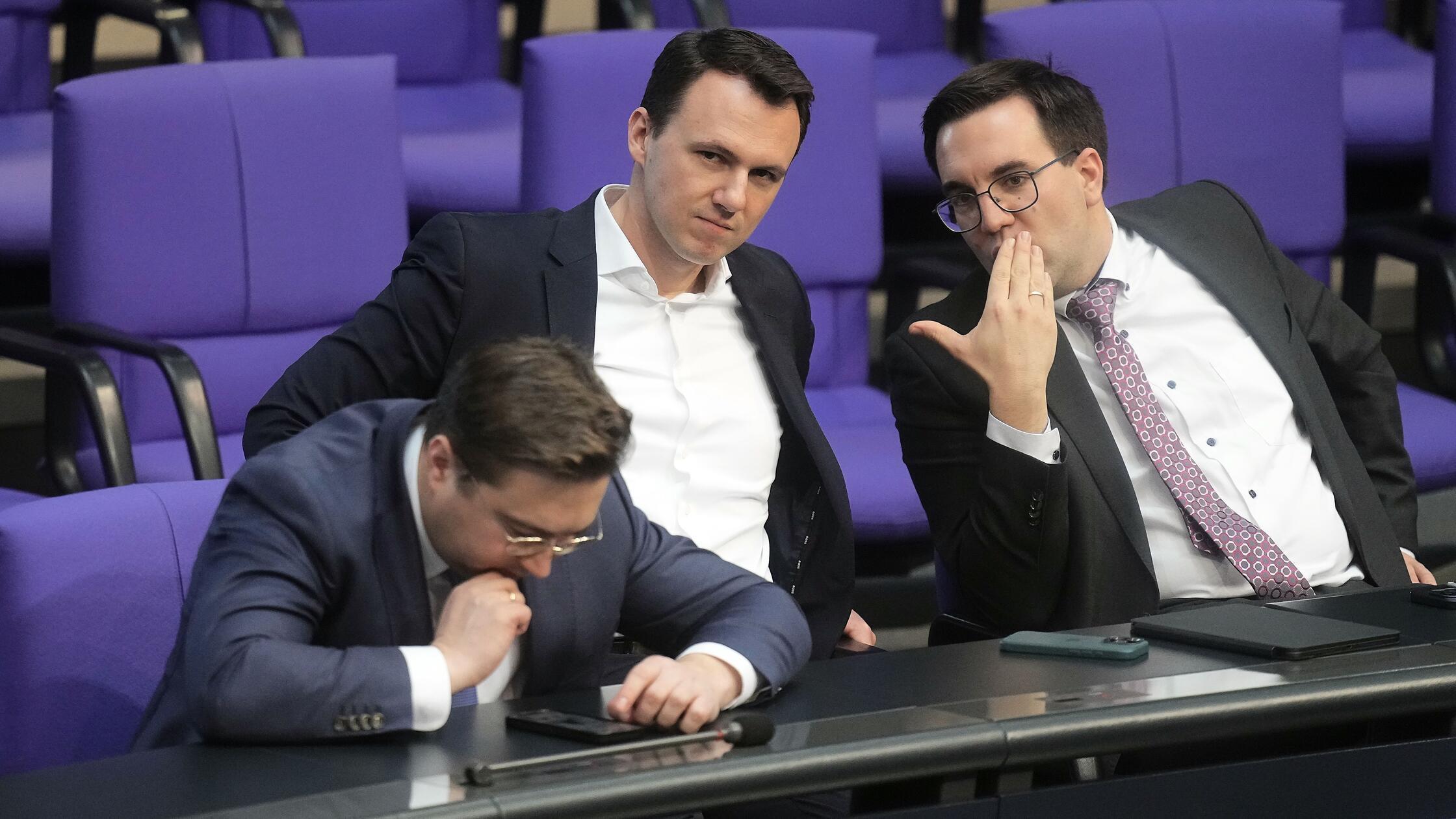 27.11.2025, Berlin: Pascal Reddig (M, CDU), Vorsit