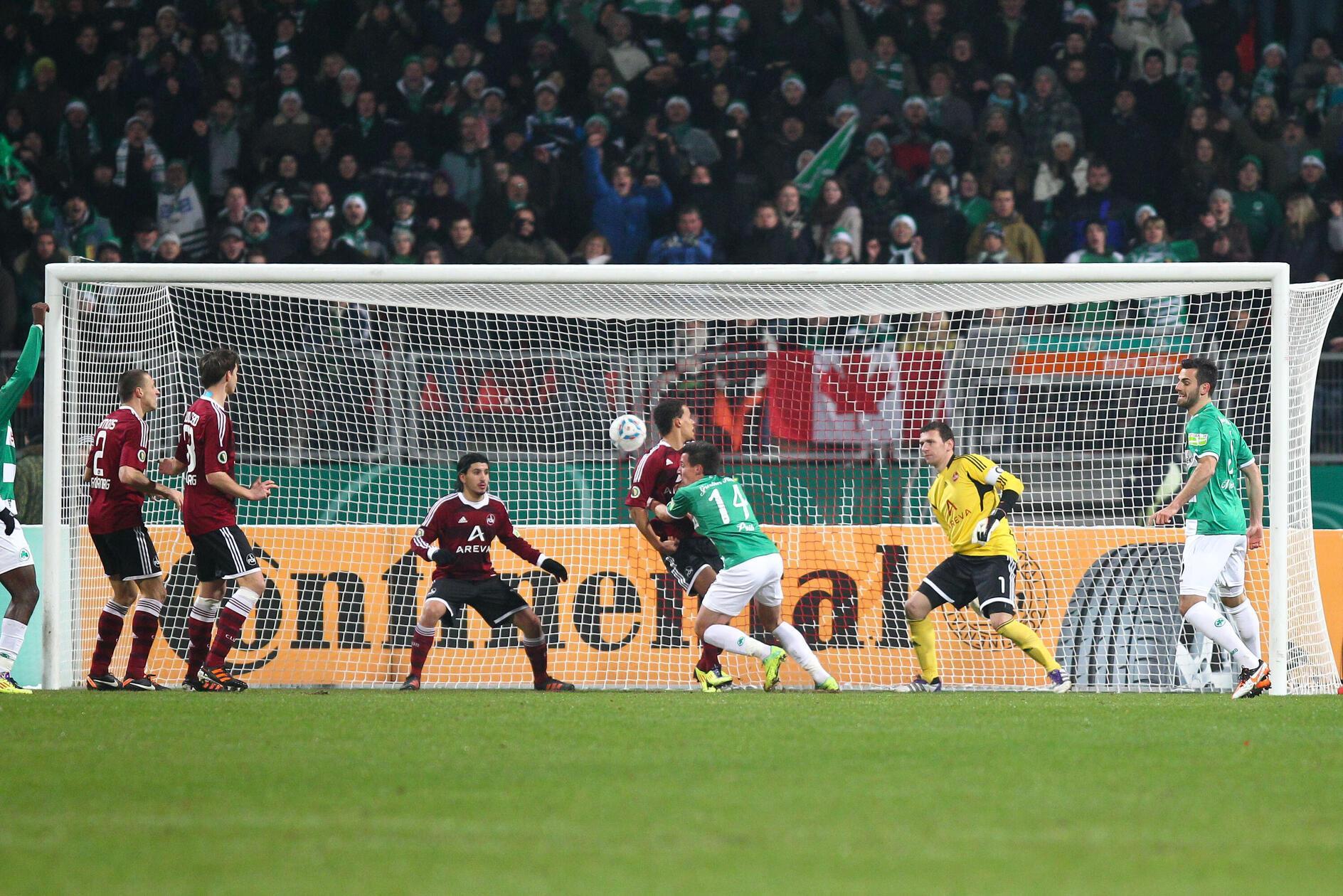 254. Frankenderby: Pribs Treffer ins Glück Am 20. Dezember 2011 empfing der FCN, damals Bundesligist, den Zweitligisten aus Fürth im Achtelfinale des DFB-Pokals. Auf dem Rasen war kein Klassenunterschied zu erkennen: Bereits in der 15. Minute gelang Edgar Prib nach einem Eckball der goldene Treffer des Abends, der FCN schaffte es trotz einer fast halbstündigen Überzahl nicht, zum Ausgleich zu kommen.