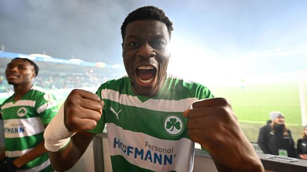 270. Frankenderby: Aches später Schocker Ache verwandelte den Ronhof in ein Tollhaus.