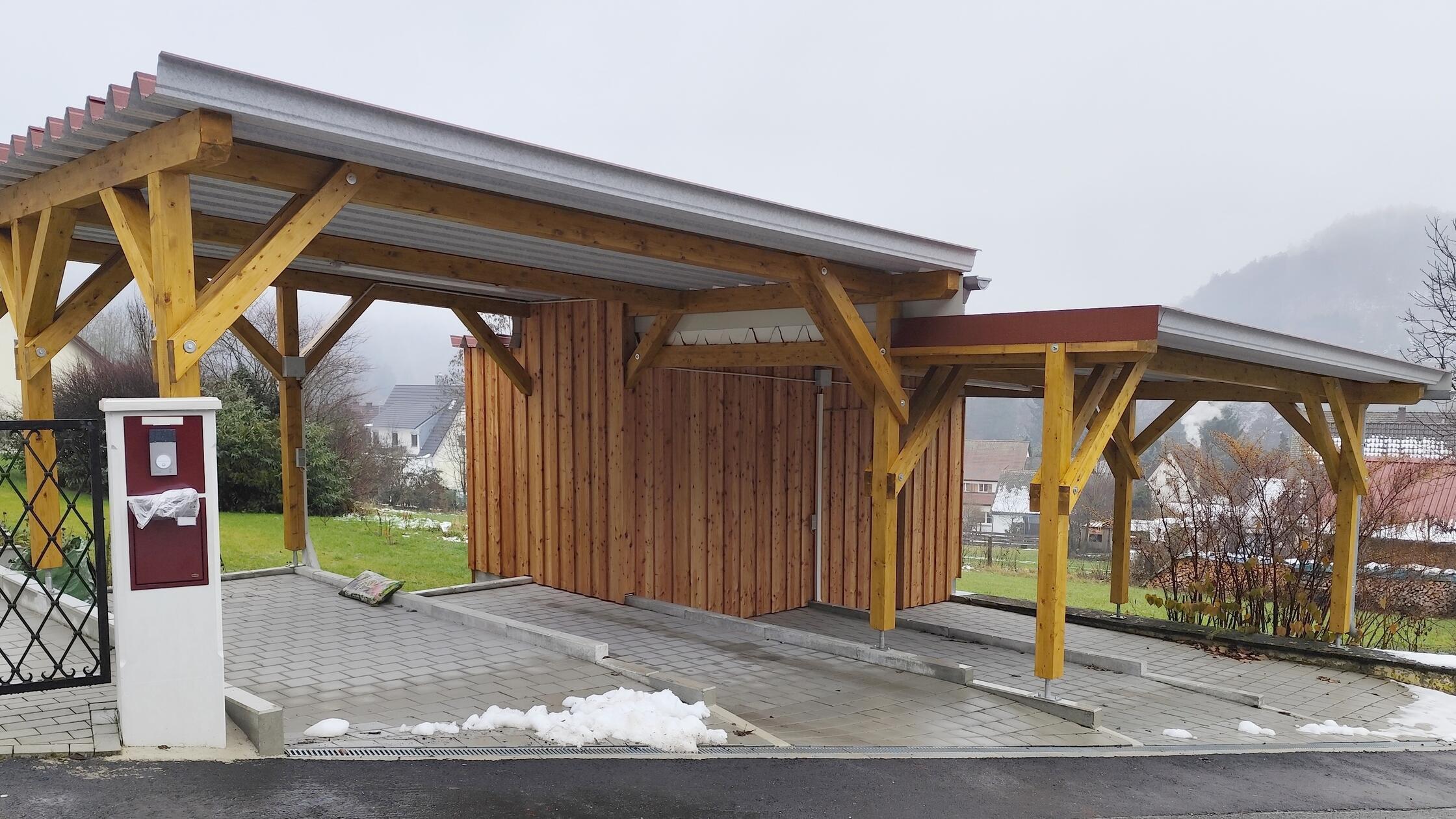 Four-carport in Vorra: Did applicants deliberately disregard building ...