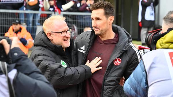 Heute trainieren sie Kleeblatt und Club, früher gemeinsam den Bayern-Nachwuchs: Heiko Vogel und Miroslav Klose kennen sich noch aus gemeinsamen Zeiten an der Säbener Straße.