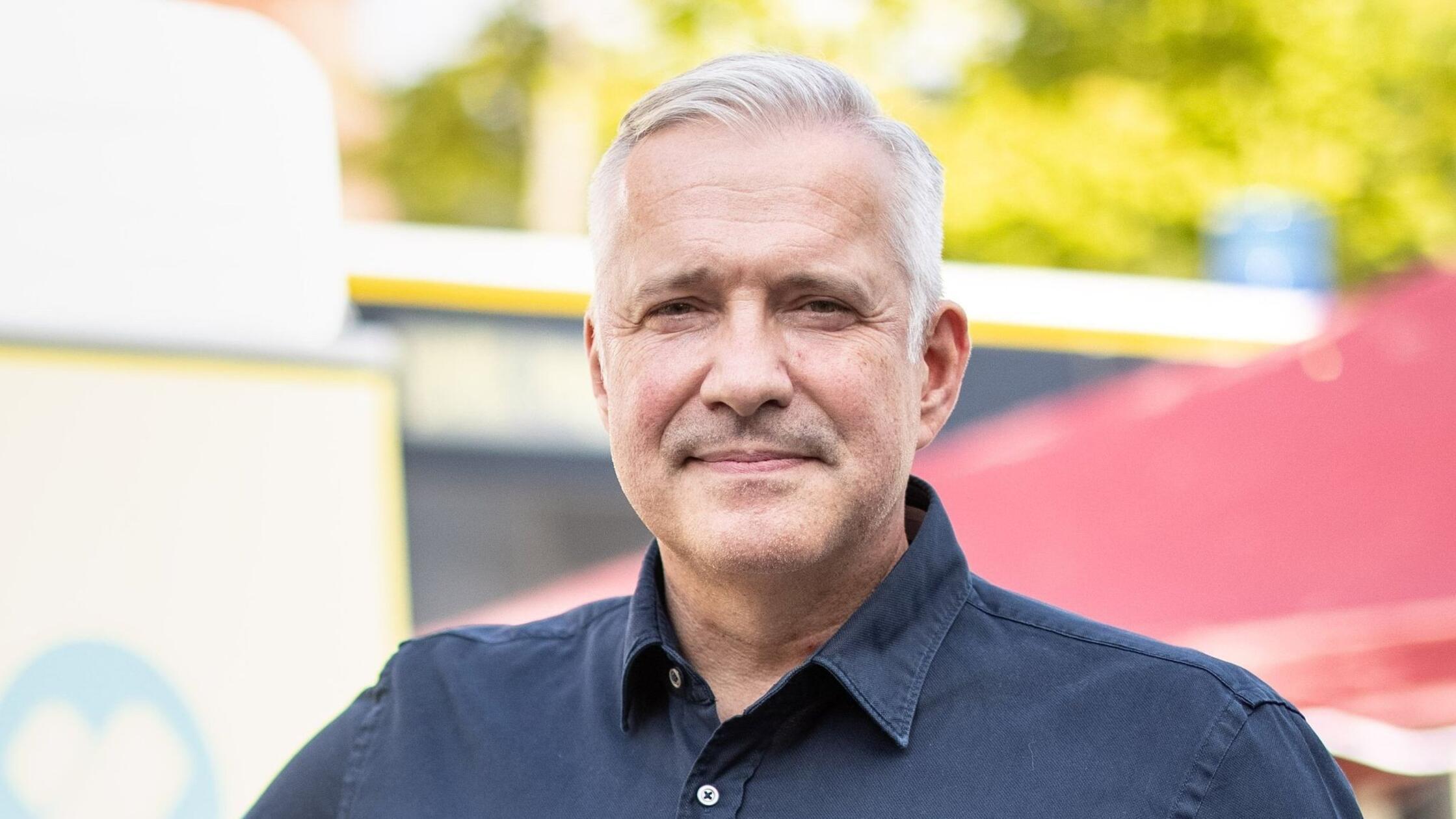 Televizijski kuhar Alexander Herrmann kandidira za CSU na lokalnih volitvah v Kulmbachu leta 2026