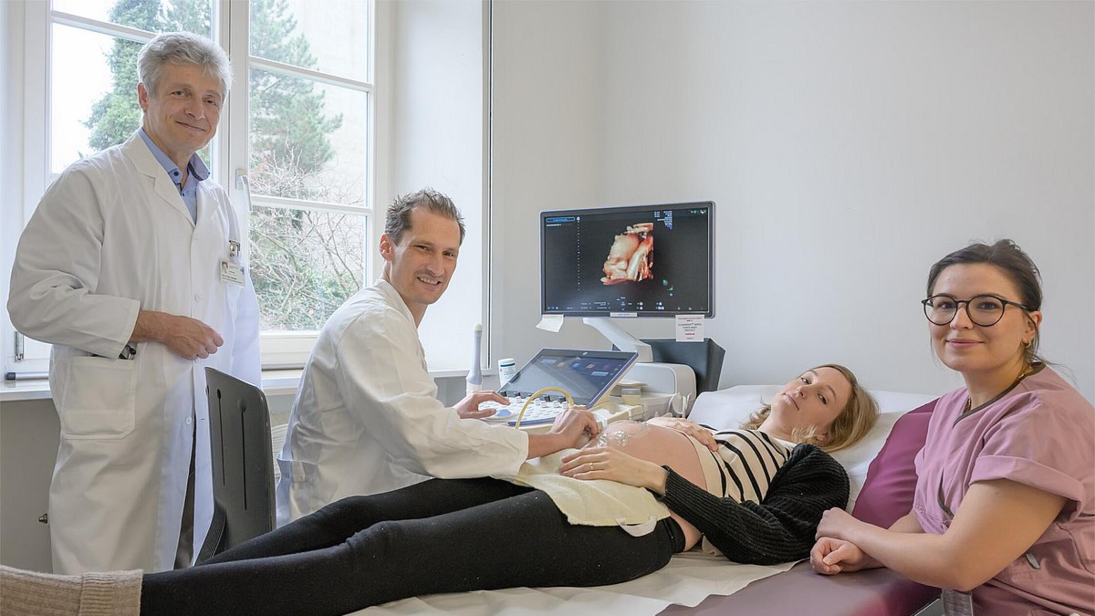 csm_25_FK_KI_Mehrlingsgeburten_01_screen_e24e1f04d