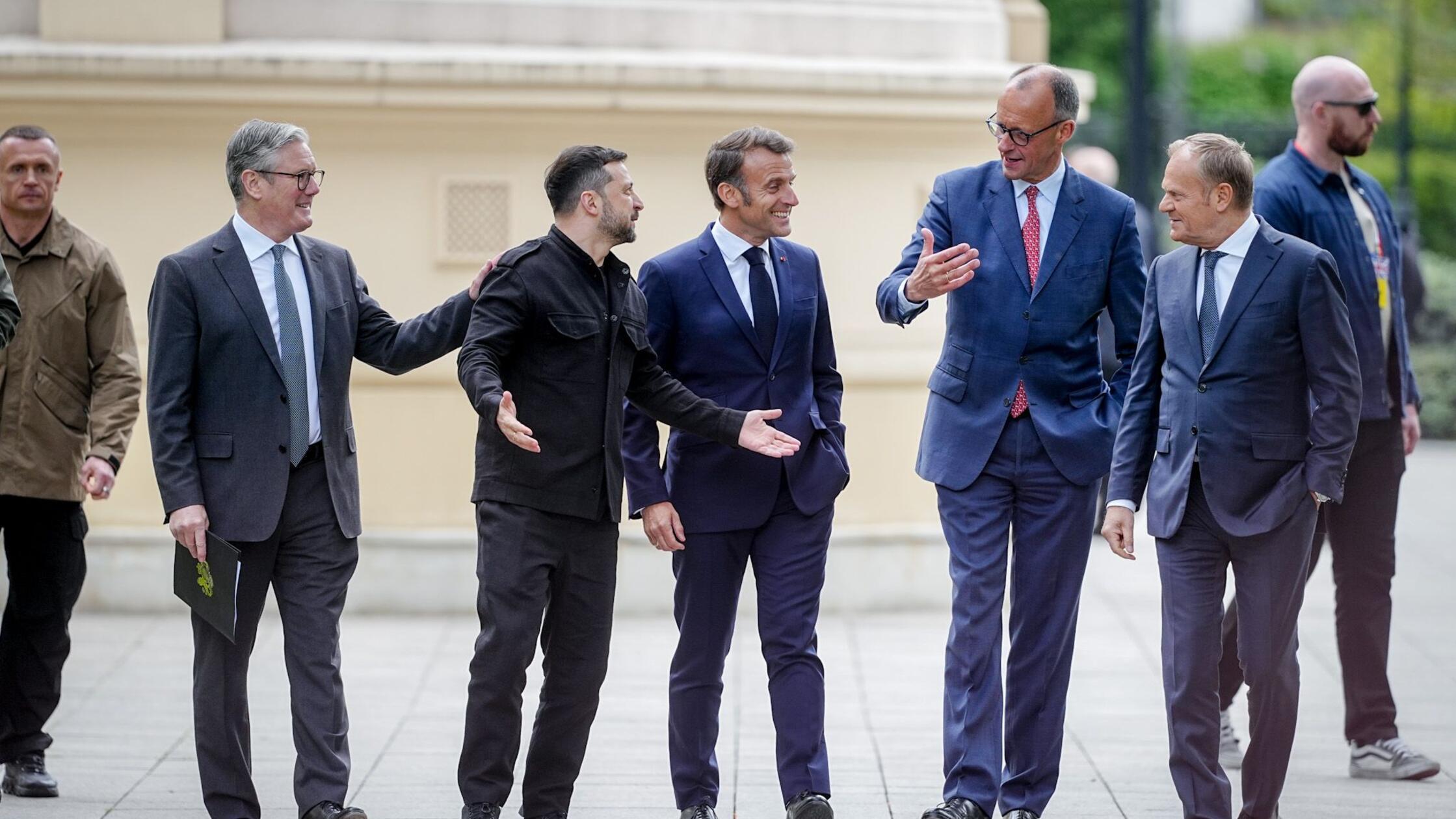 Selenskyj kündigt Treffen mit Europäern an