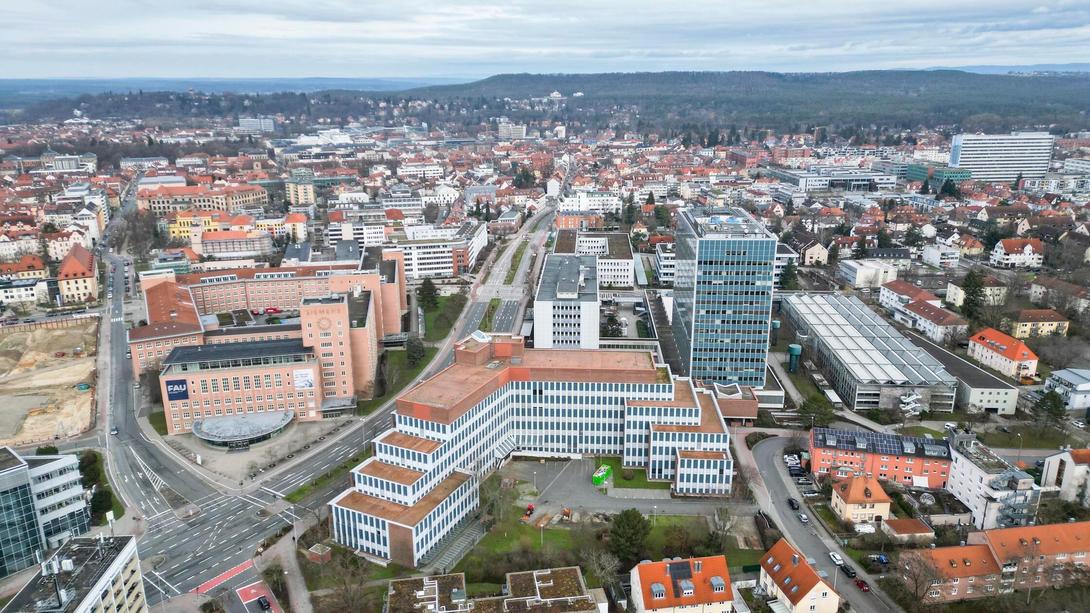 027_LuftBilder_Himbeerpalast_WernerVonSiemensStras