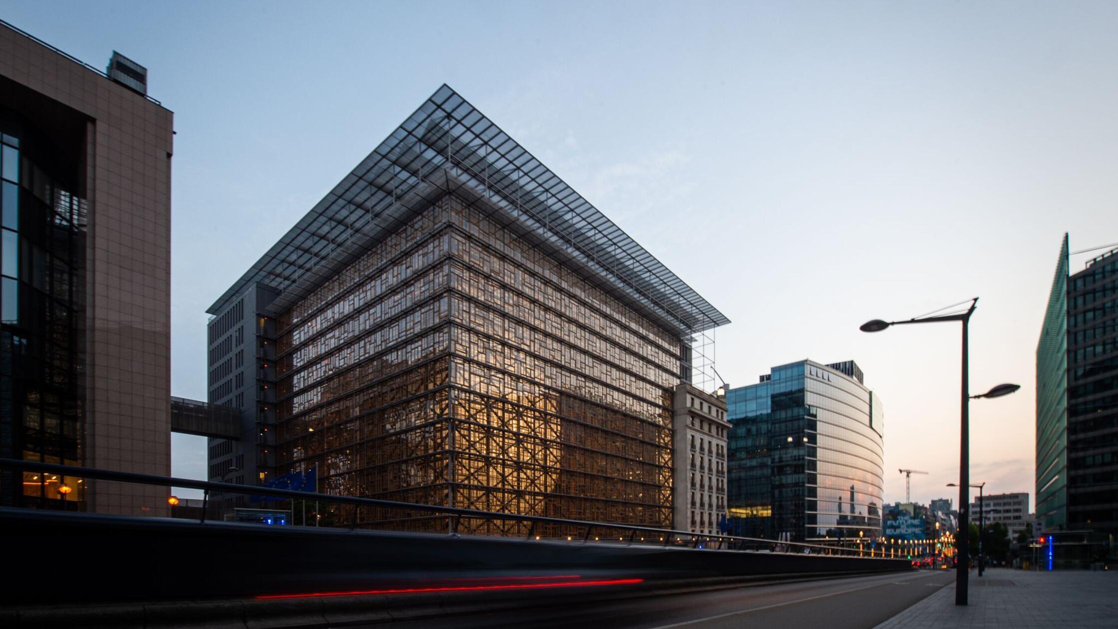 EU-Einigung: Russisches Geld soll unbefristet festsitzen