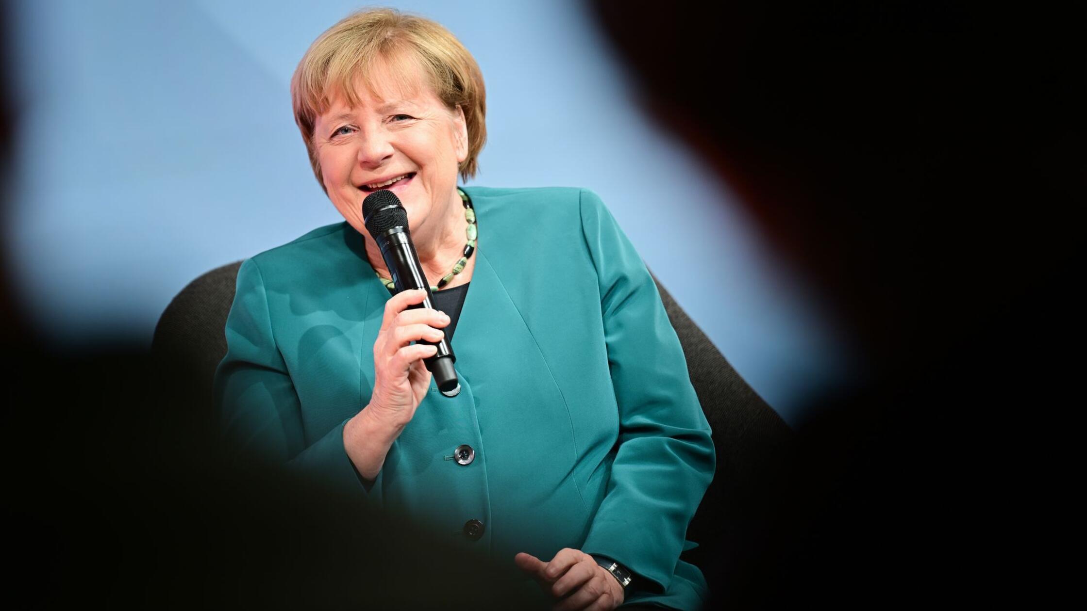 Merkel: Mache „Raute“ eigentlich nicht mehr