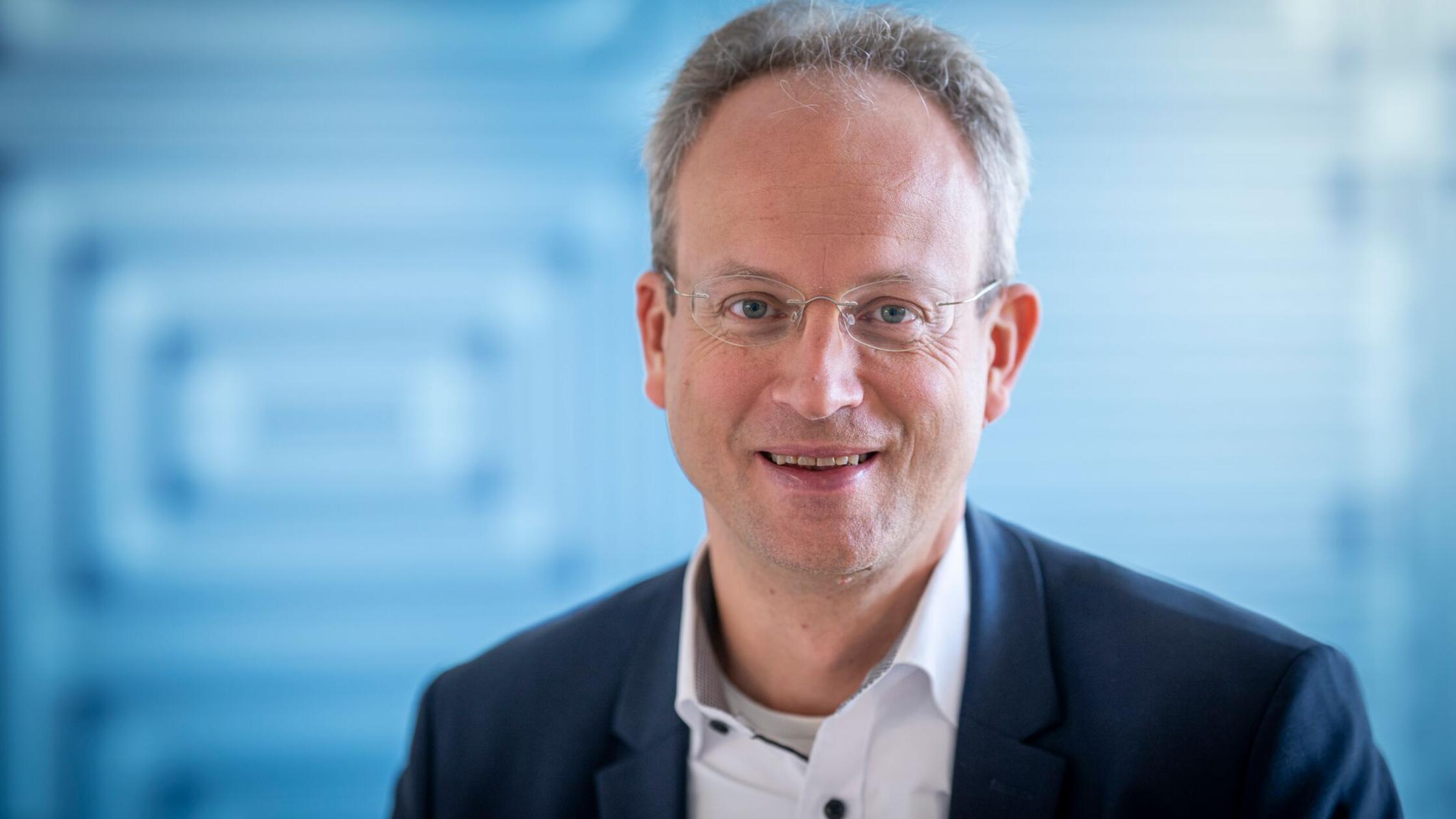 Thorstena Schmiegeja ponovno potrdili za vodjo medijskega nadzora v Nemčiji