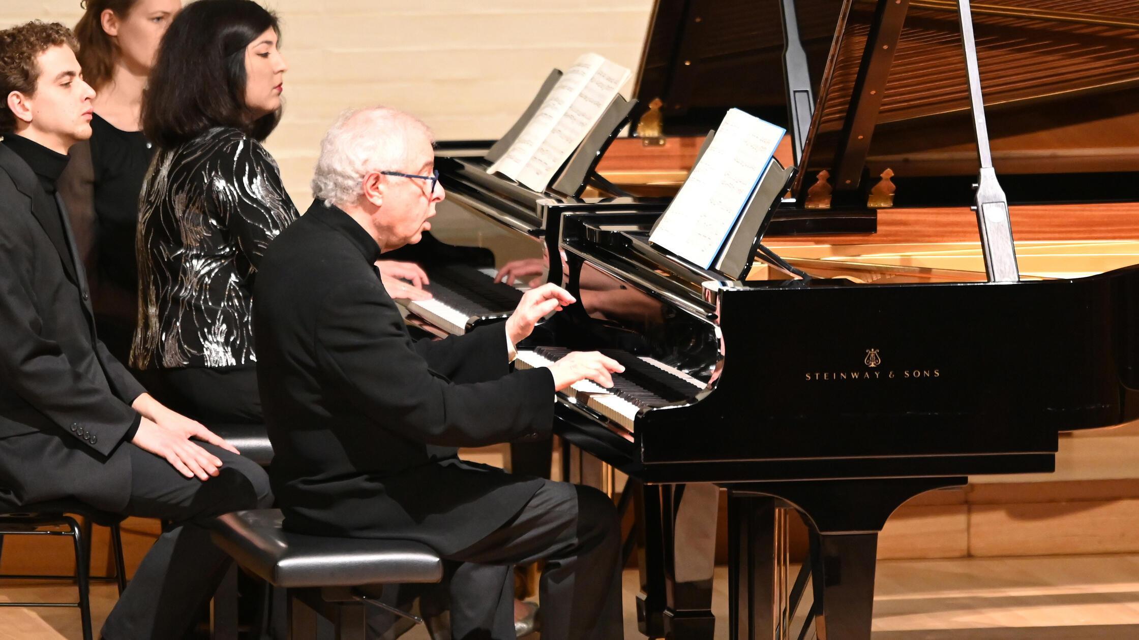 SchiffNosrati_etz12122025_27_NN