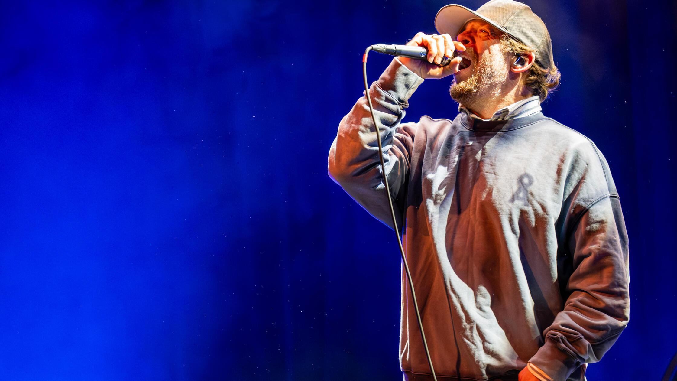 Hart-aber-herzlich-Wallesau-macht-die-Rother-Kufa-blau