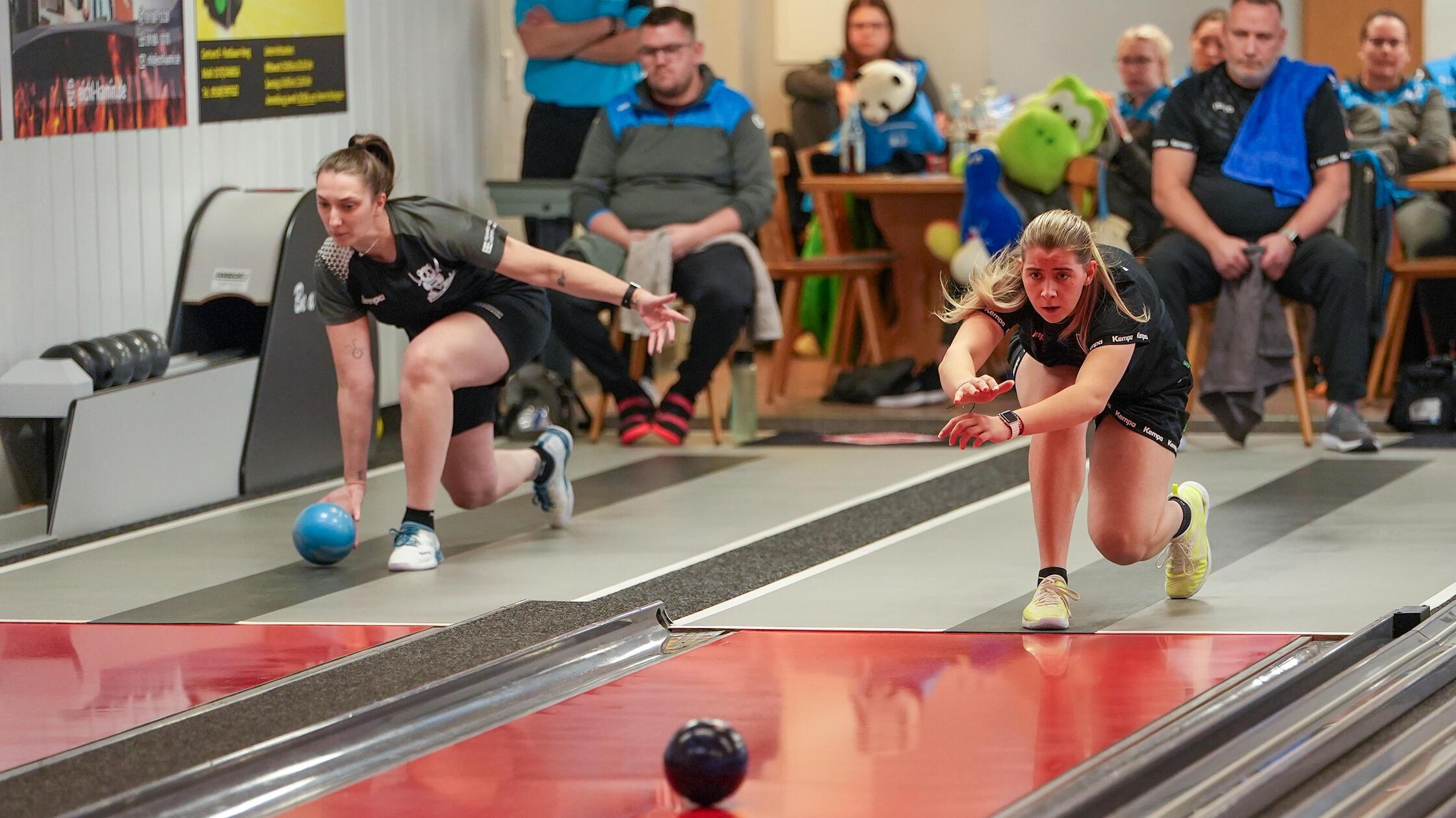 -Wir-haben-heute-f-r-Steffen-gewonnen-Der-FSV-Erlangen-Bruck-schl-gt-Warmensteinach