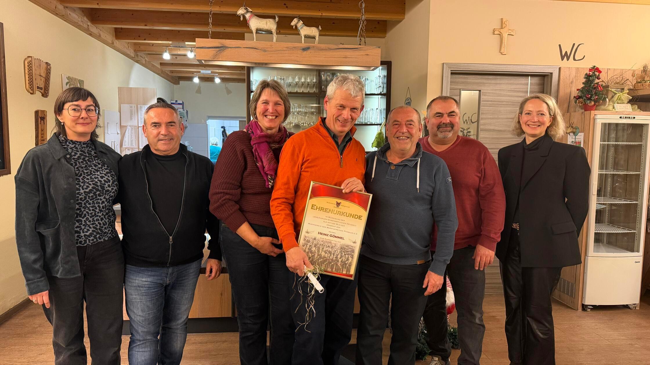 Heinz-G-mmel-erh-lt-besondere-Ehrung