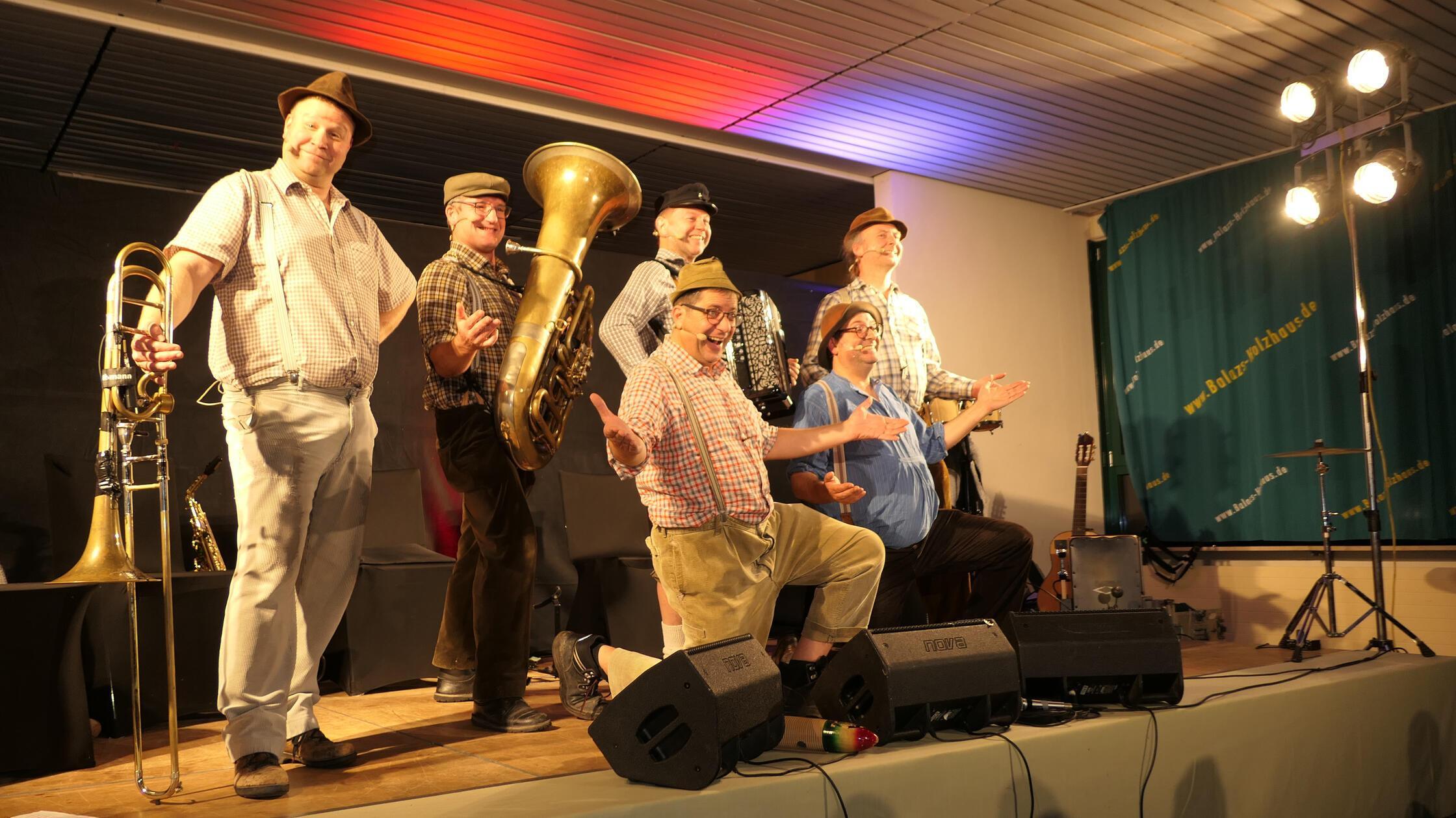 6-Musikanten-feiern-Abschied-Letzte-Mundart-Tage-nach-20-Jahren-in-R-ttenbach