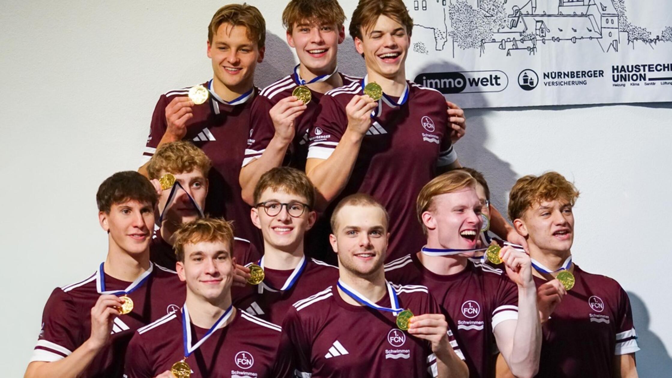 Von-der-Let-s-Dance-Tour-ins-Becken-Taliso-Engel-steigt-mit-dem-1-FCN-Schwimmen-auf