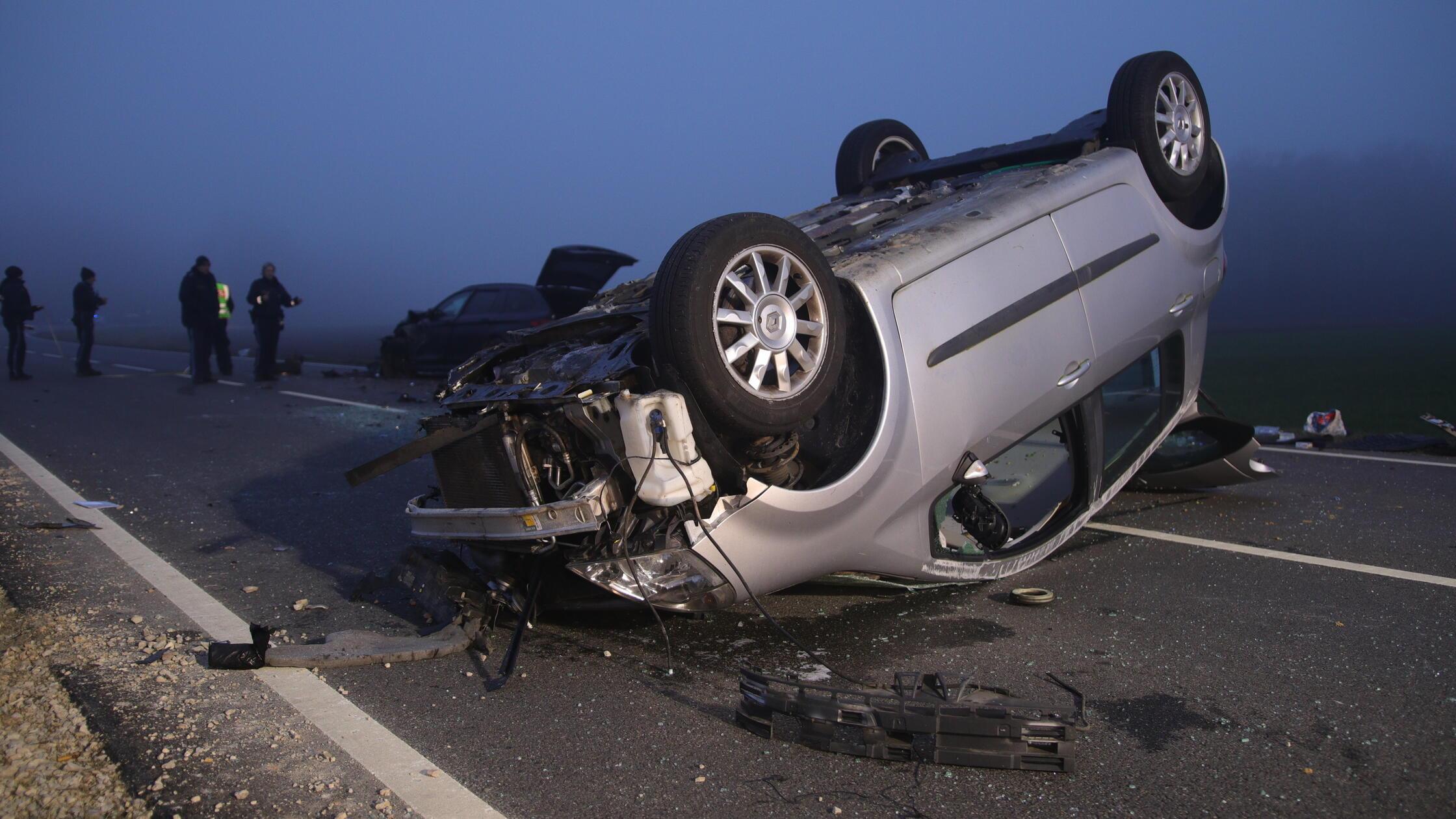 Auf der B13 bei Merkendorf (Landkreis Ansbach) kam