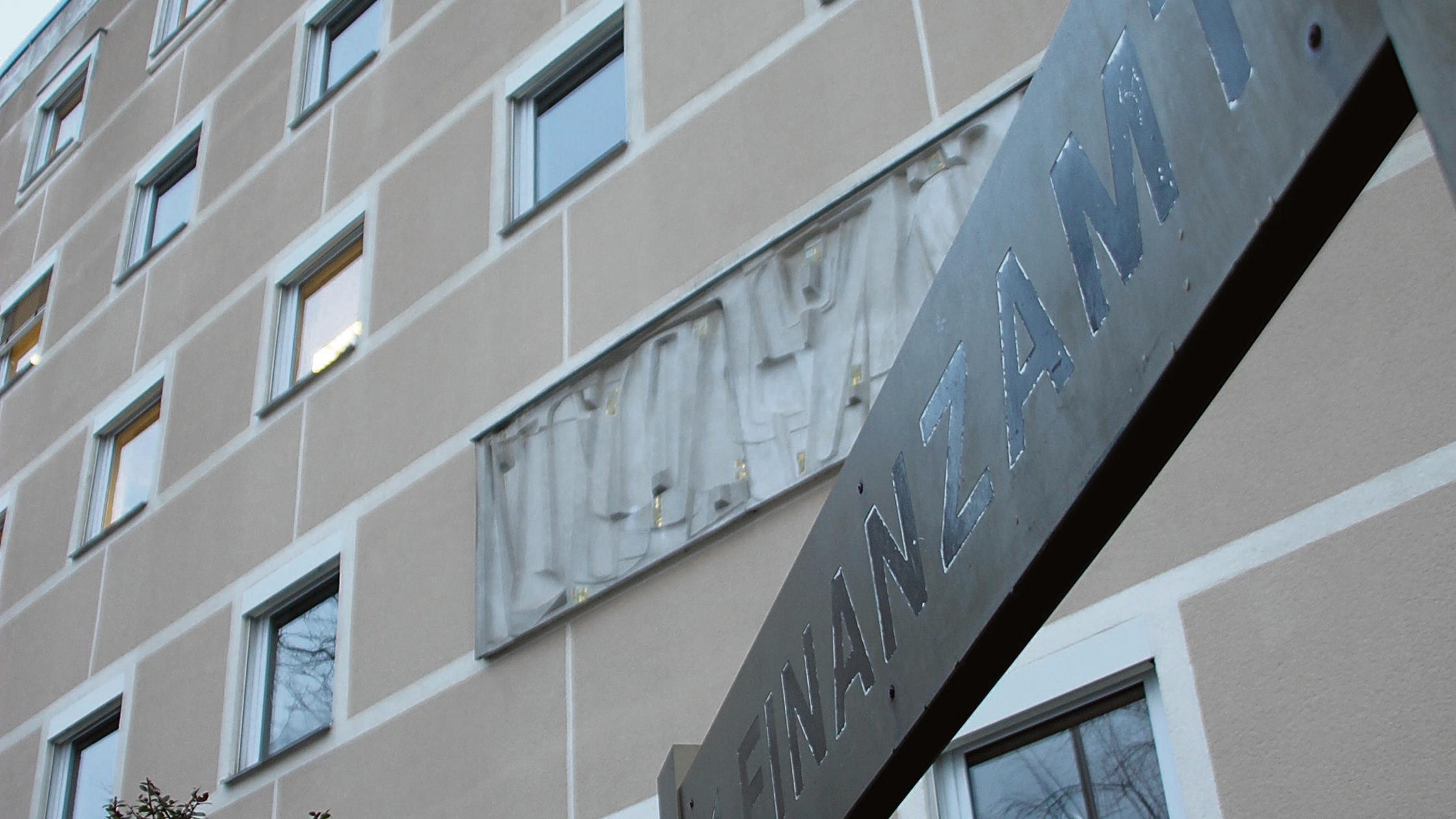 Mehr-Effizienz-Das-Finanzamt-Wei-enburg-Gunzenhausen-wird-Teil-von-Mittelfranken-West-