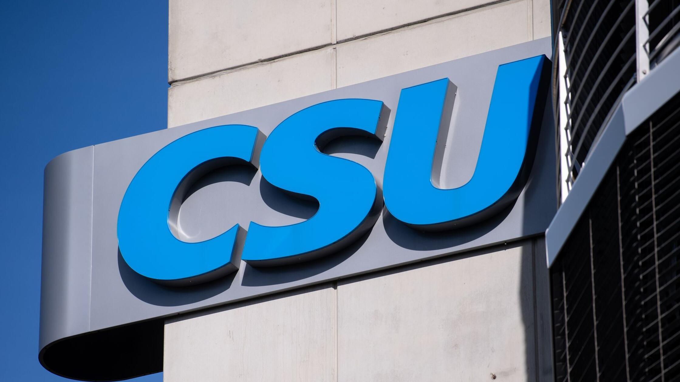 Župan CSU blizu Münchna kaznovan zaradi posedovanja kokaina