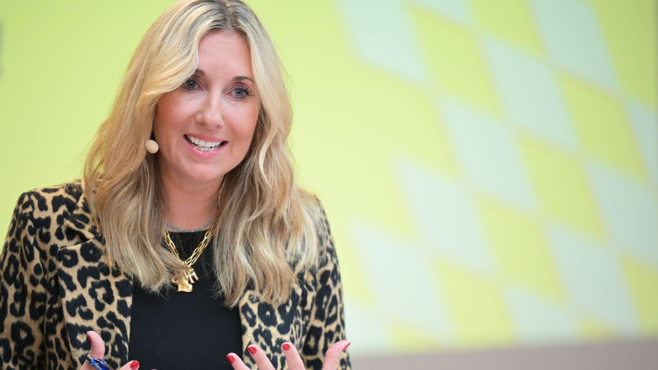 Bavarska ministrica za kulturo meni, da himna ob zaključku šolanja ni bistvena