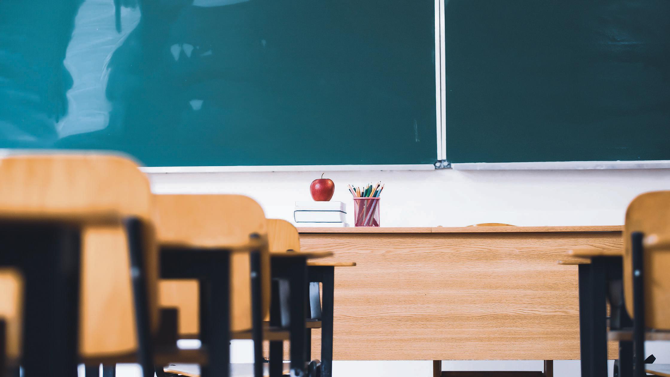 Disziplinarverfahren-Lehrer-im-Landkreis-Wei-enburg-Gunzenhausen-vorl-ufig-suspendiert