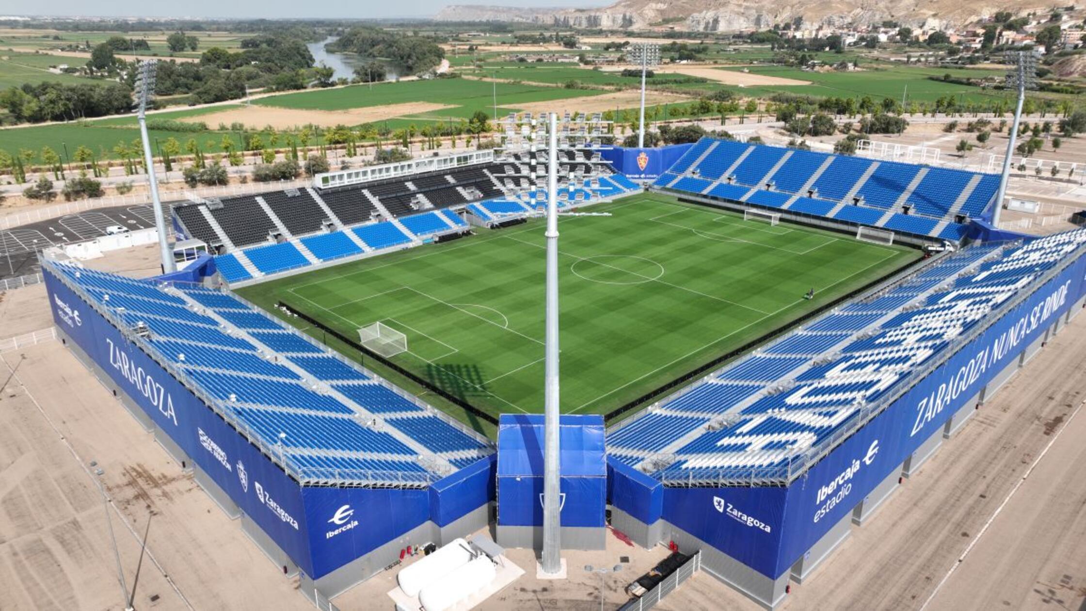 So-k-nnte-das-geplante-bergangsstadion-in-N-rnberg-aussehen