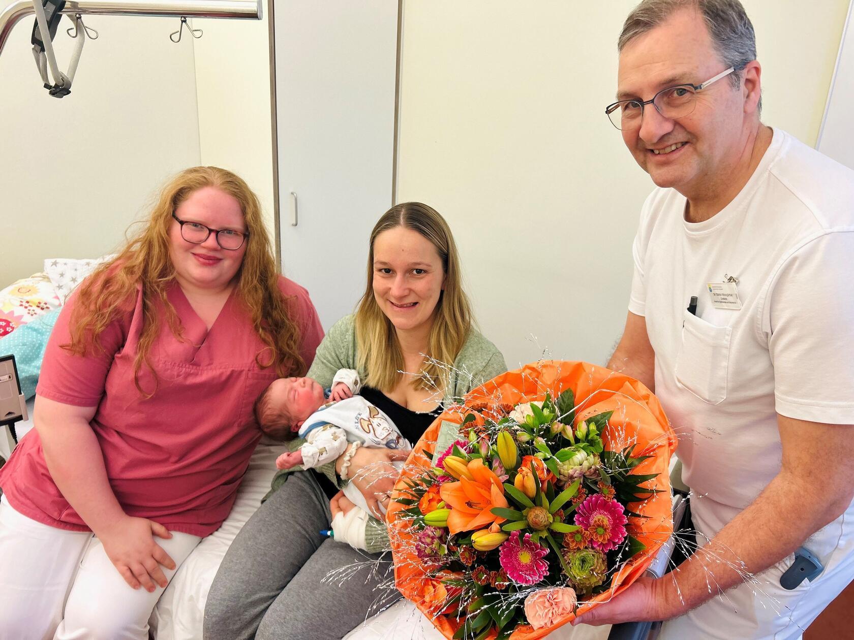 Geburten-Wahlen-Flammen-und-Feste-Das-Jahr-2025-im-Landkreis-Forchheim-in-Bildern