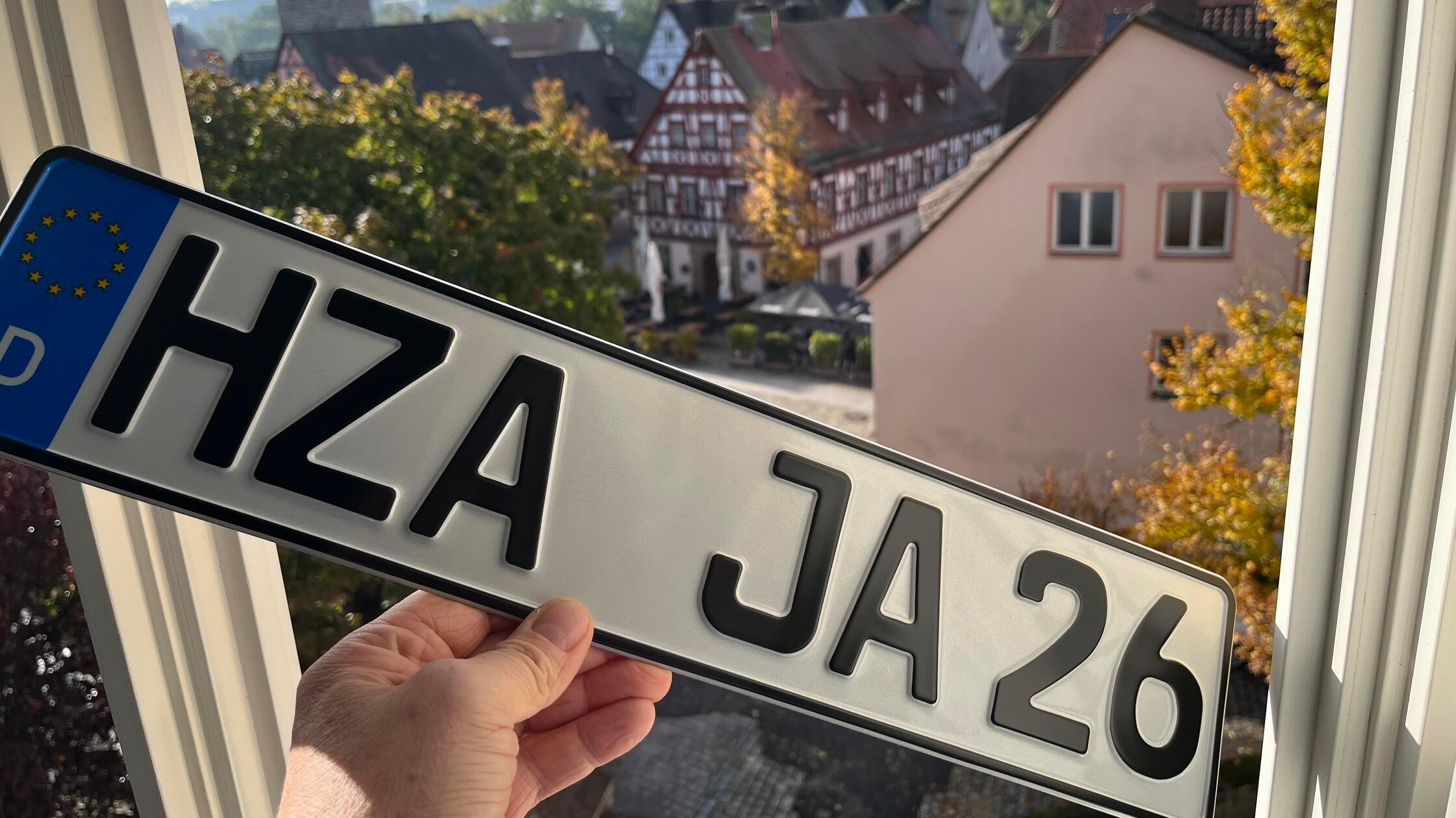 Kommt-bald-HZA-statt-ERH-Eigenes-Kfz-Kennzeichen-f-r-Herzogenaurach-r-ckt-n-her