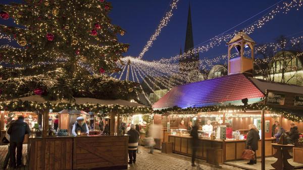 Weihnachtsmarkt in der Hansestadt Lübeck, Deutschl