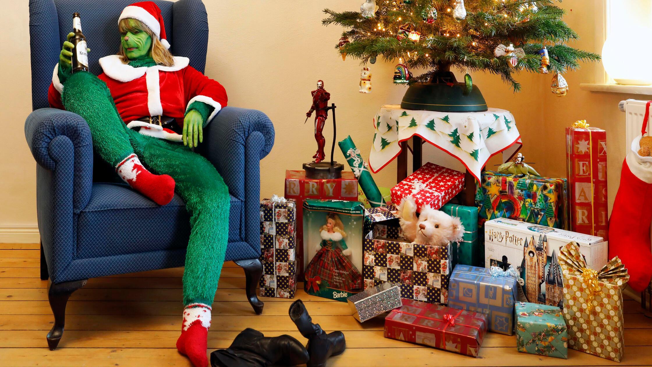 GEEK ART: Der Weihnachtsmann und der Grinch / Sant