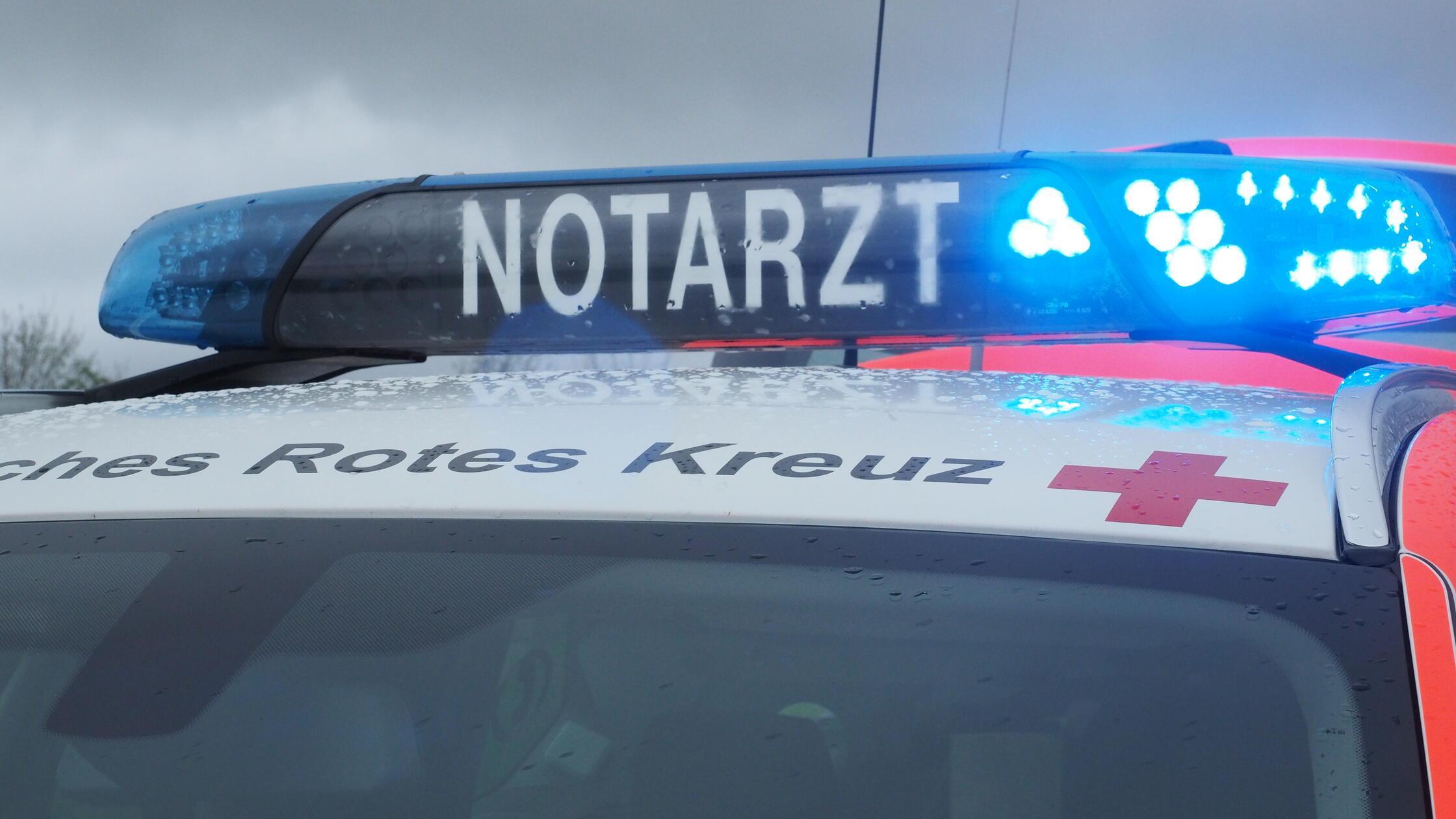 Vollsperrung-bei-Pleinfeld-Schwerer-Unfall-mit-mehreren-Fahrzeugen