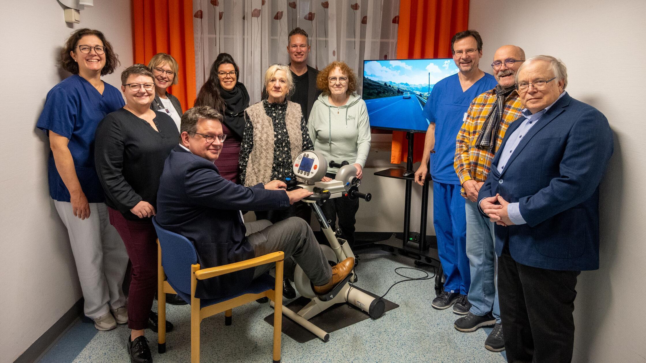 Neue-Trainingsger-te-Klinikum-F-rth-erh-lt-zwei-Bike-Labyrinth-Systeme-f-r-10-800-Euro