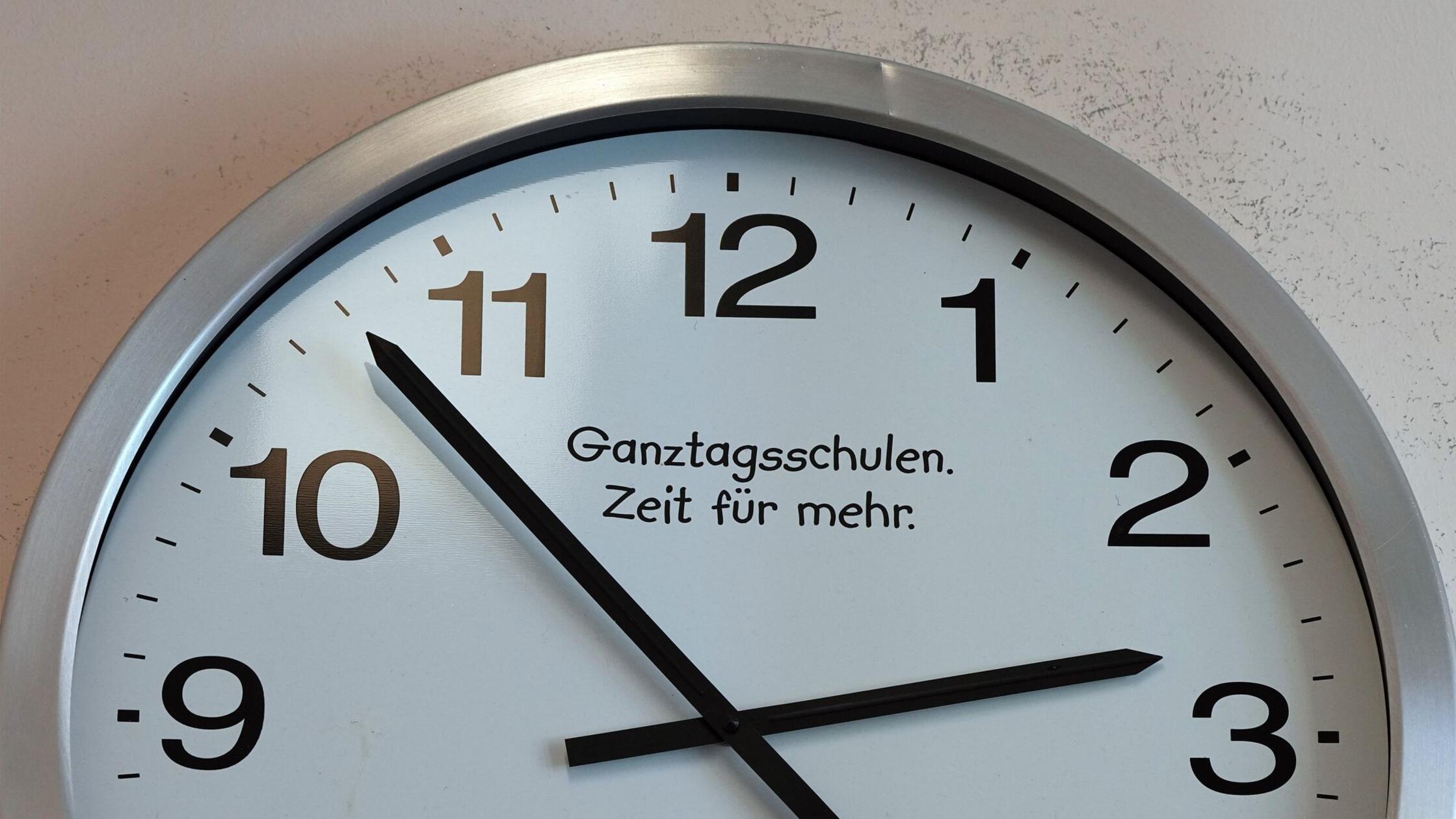 Občine v Nemčiji le počasi izkoriščajo milijonske spodbude za celodnevno varstvo v šolah