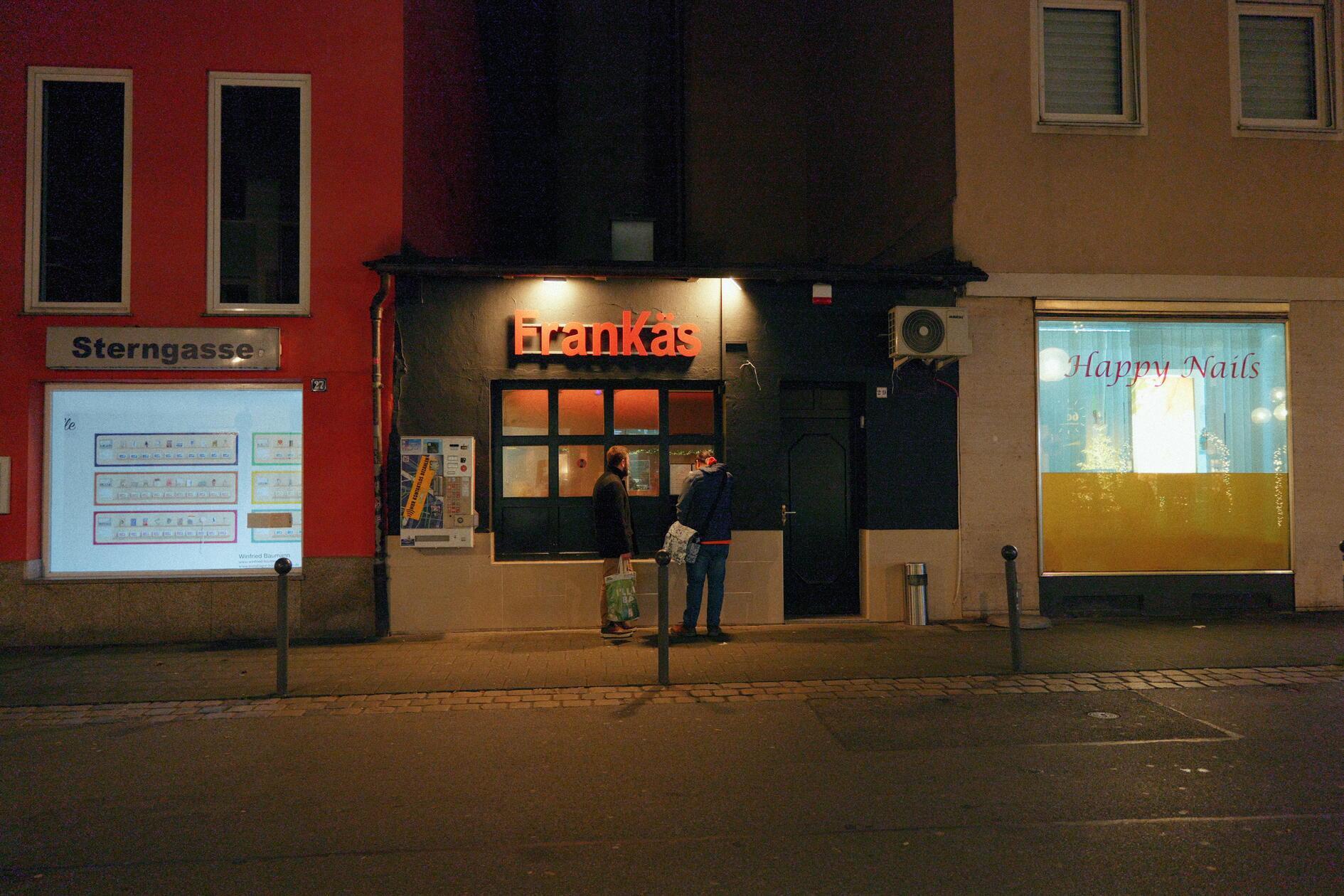 Für die Nürnberger Nachtschwärmer sicher ein Zugewinn an Möglichkeiten für den abendlichen Snack. 