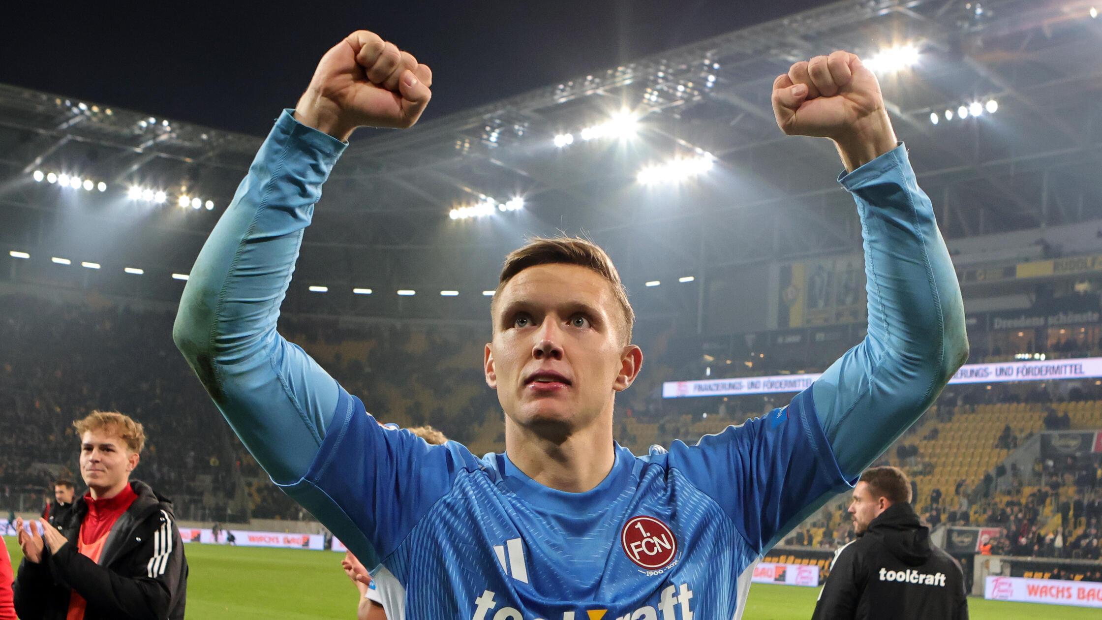 Das-Zwischenzeugnis-der-Club-Profis-Zwei-Dauerbrenner-und-ein-Keeper-als-Klassenprimus