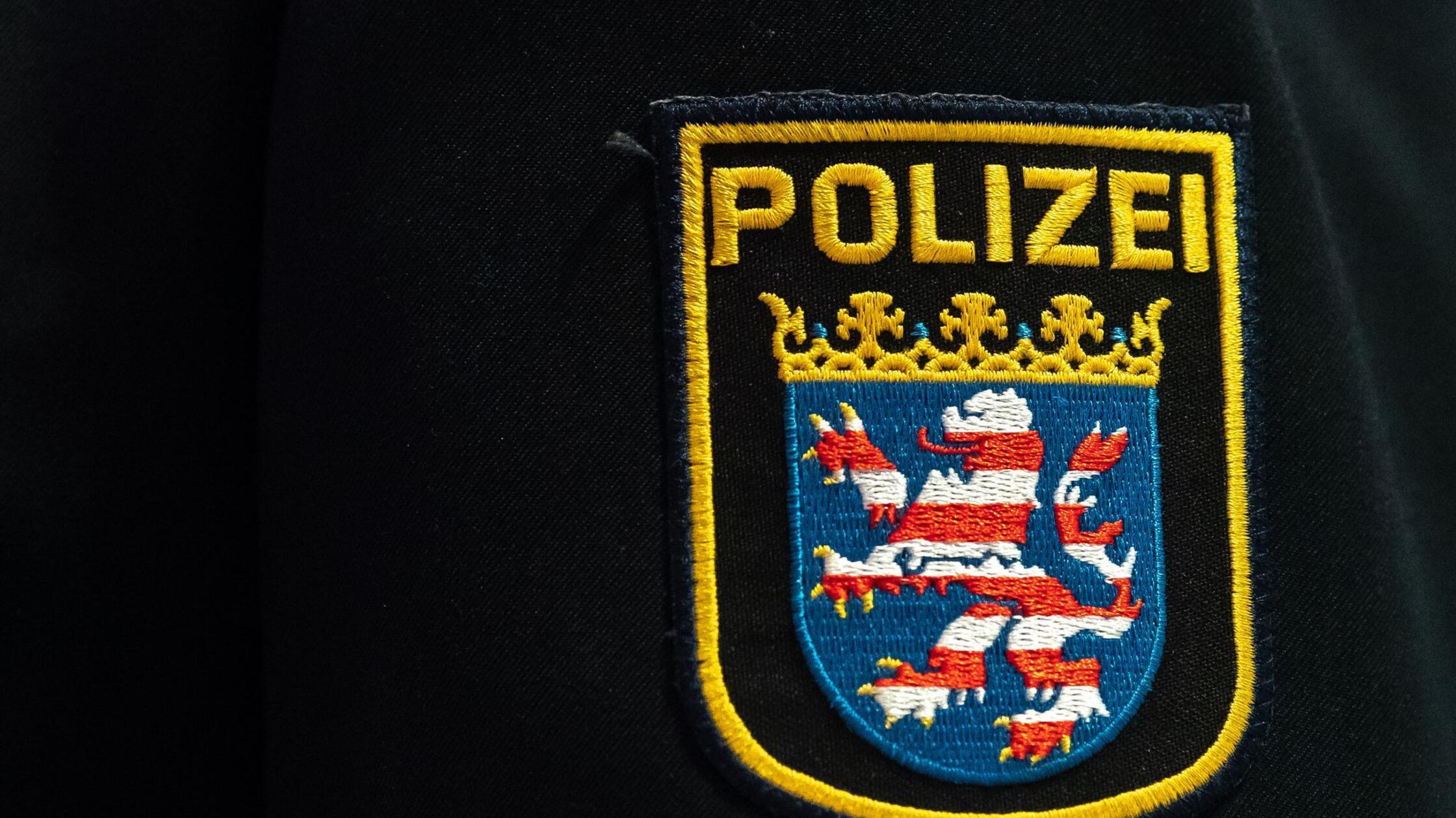 Auto-f-hrt-in-Bushaltestelle-was-wir-wissen-und-was-nicht