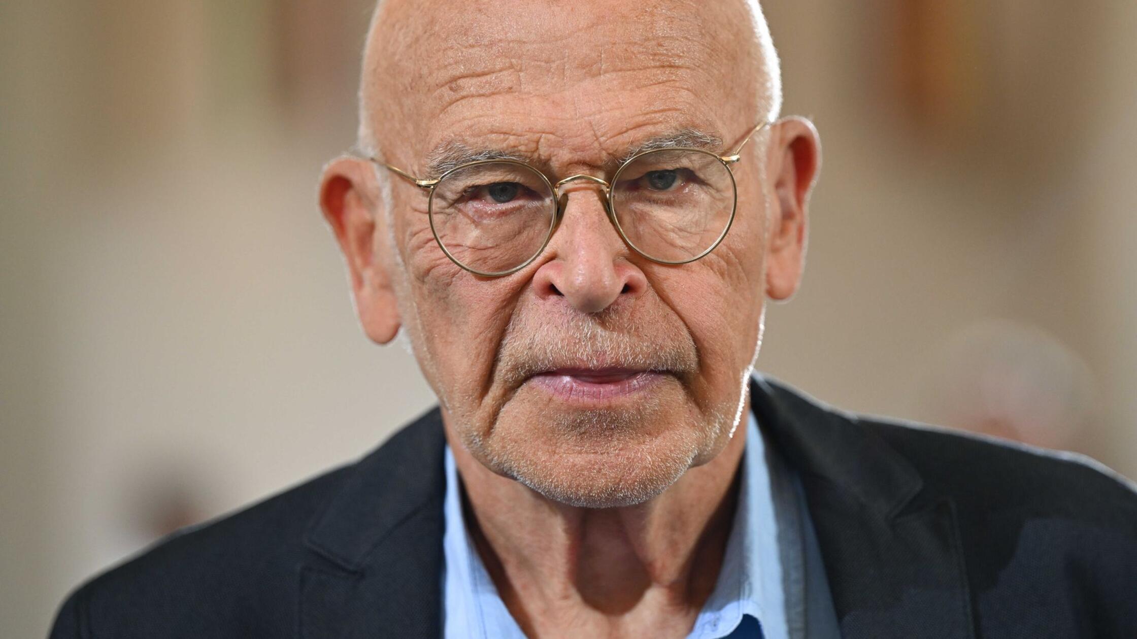 Günter Wallraff: Weihnachten muss Fest der Liebe sein