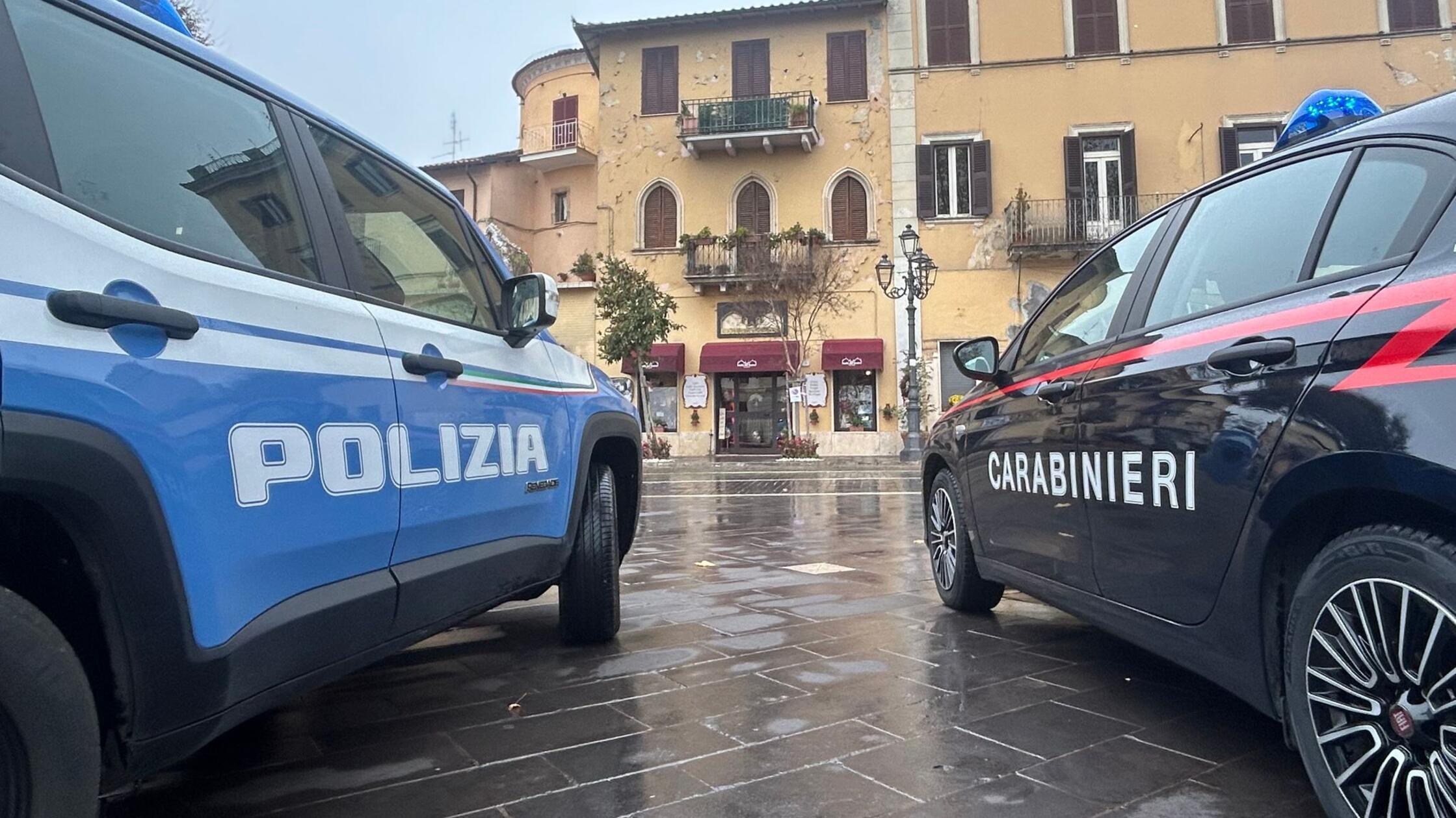 15-Jähriger in Italien von Gang halb entkleidet und beraubt