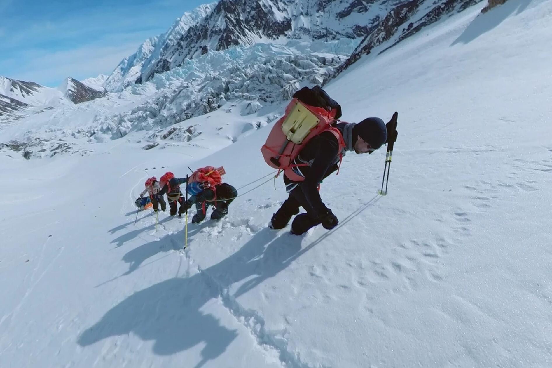 Die spannendsten Outdoor Filme des Jahres sind am Montag, 19. Januar, (19.30 Uhr) in der Stadthalle Fürth zu sehen. Einen Tag später kommt die European Outdoor Tour nach Nürnberg. Am Dienstag, 20. Januar, laufen die nervenaufreibenden Dokus in der Meistersingerhalle auf Großbildleinwand. Beginn: 19.30 Uhr.