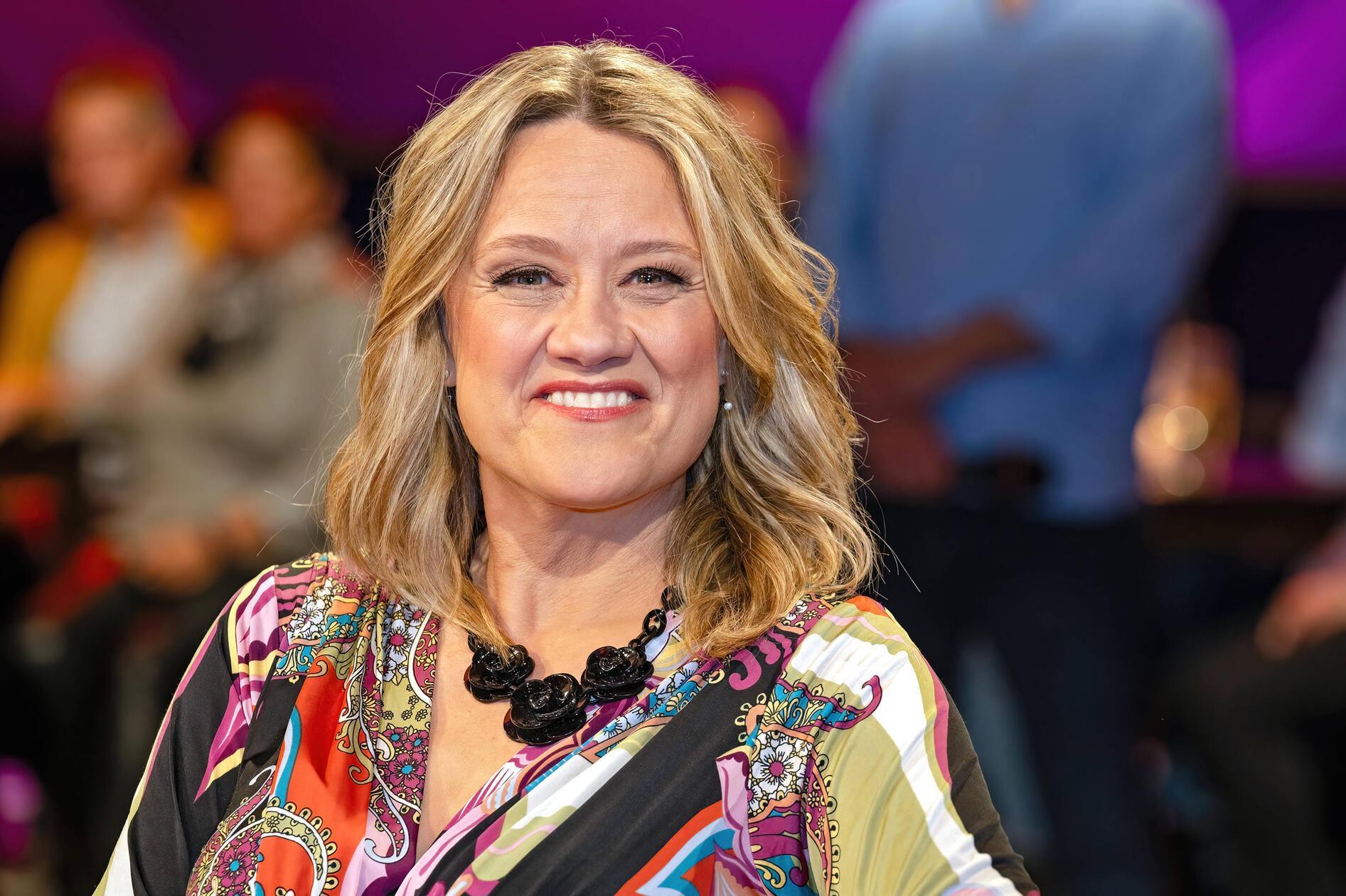 Comedienne Lisa Feller hat sie alle auf Lager - diese wunderbar schrägen Alltags-Knaller. Mit frecher Zunge haut die Kabarettistin einen Schenkelklopfer nach dem anderen raus. Am Donnerstag, 22. Januar, bespaßt die Künstlerin das Publikum im Z-Bau Saal. Ab 20 Uhr heißt es "Schön für Dich!".