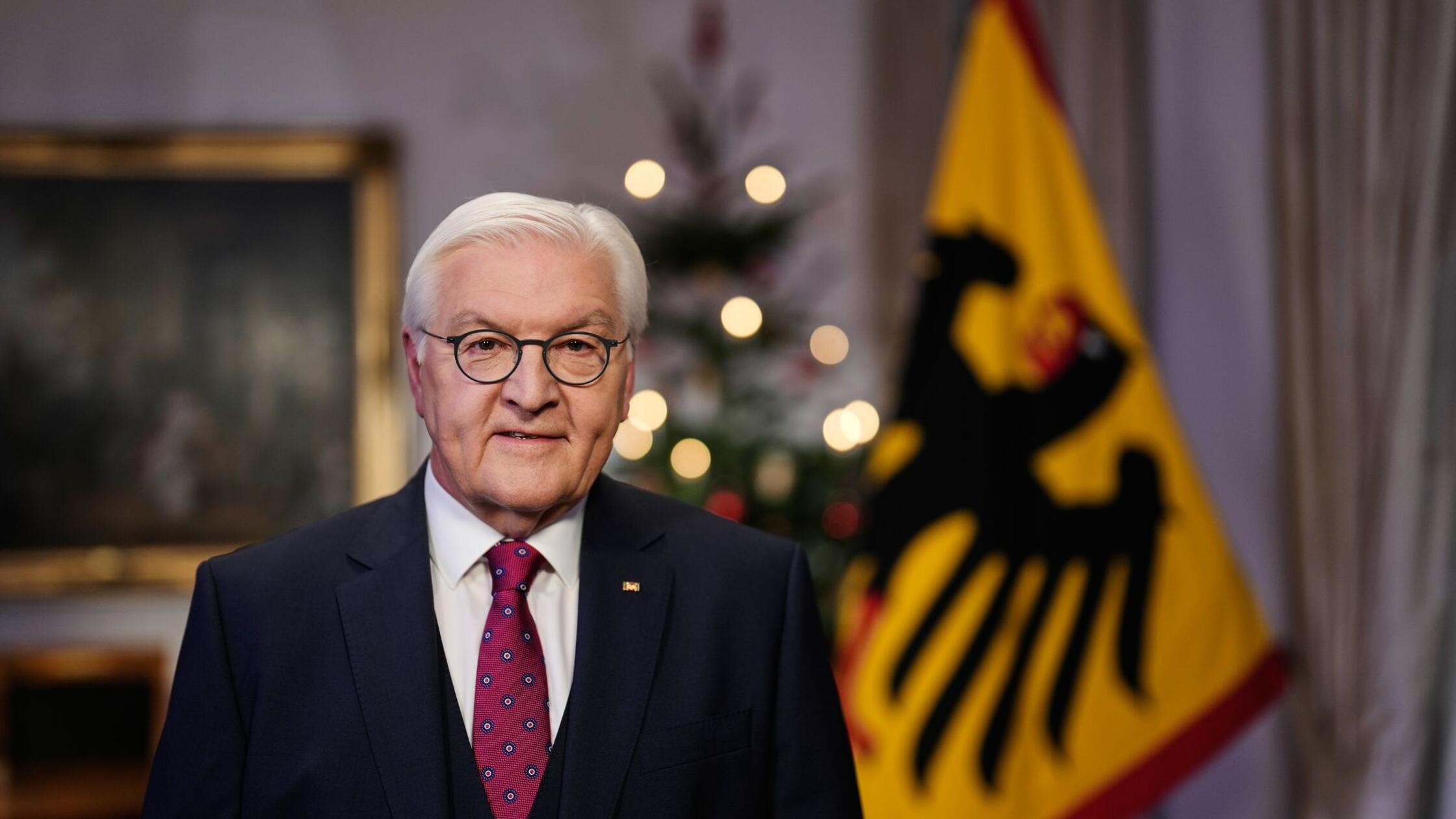 Steinmeier-ruft-zu-Weihnachten-zu-Mut-und-Zuversicht-auf