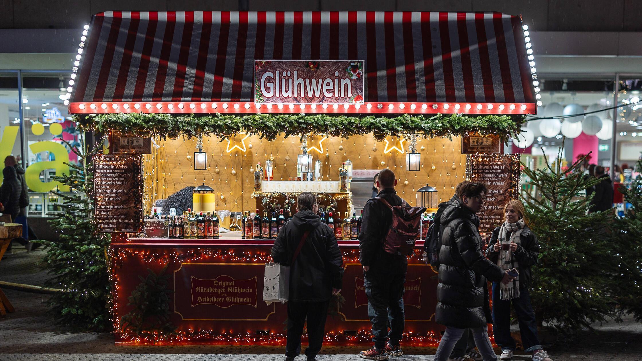 Weihnachtsmarkt in der Nürnberger Königstraße, Nür