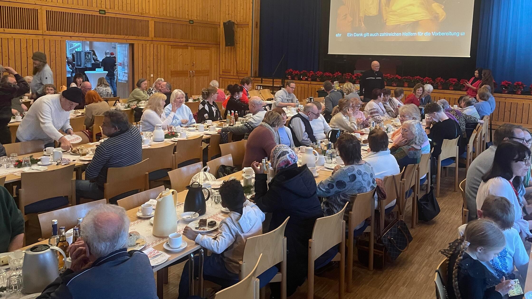 Am-Heiligen-Abend-muss-in-Neumarkt-niemand-alleine-sein-Begegnungen-die-Menschen-guttun