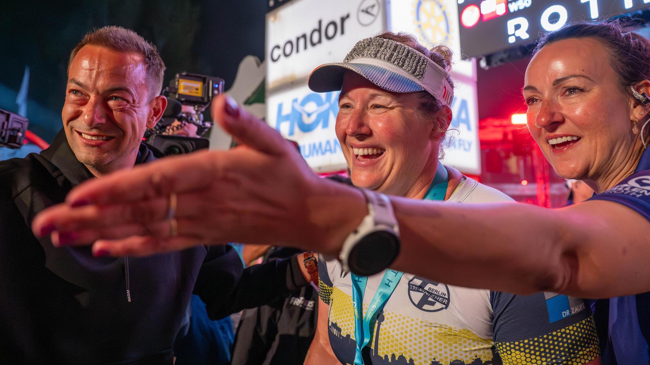 Felix Walchshöfer und seine Schwester Kathrin mit 