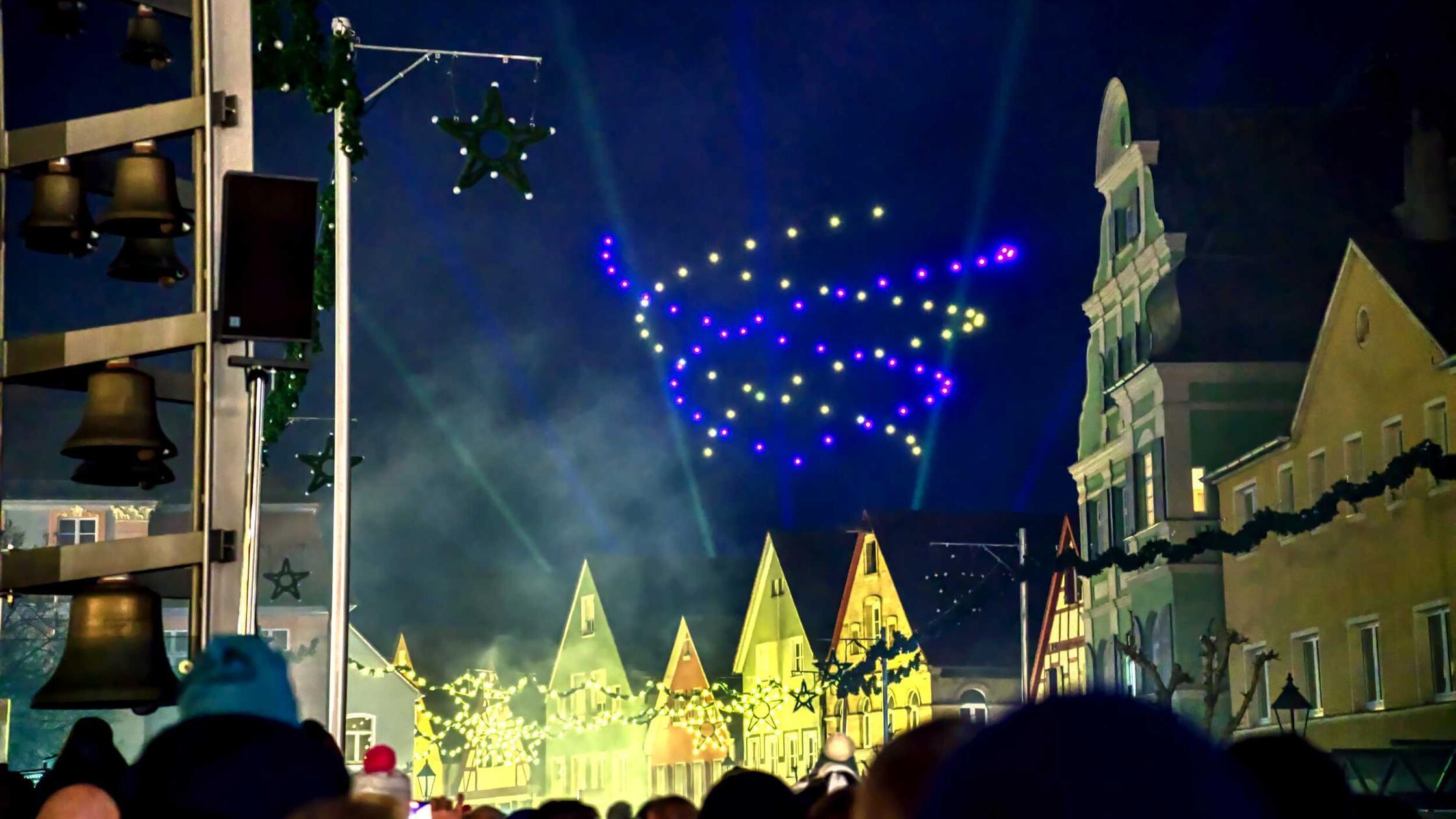 Gunzenhausen-machte-es-vor-K-nnen-Drohnenshows-Raketen-und-B-ller-ersetzen-